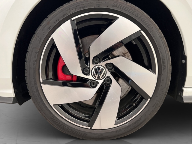 VW Golf 8 2.0 TSI GTI Black Style DSG-image-9