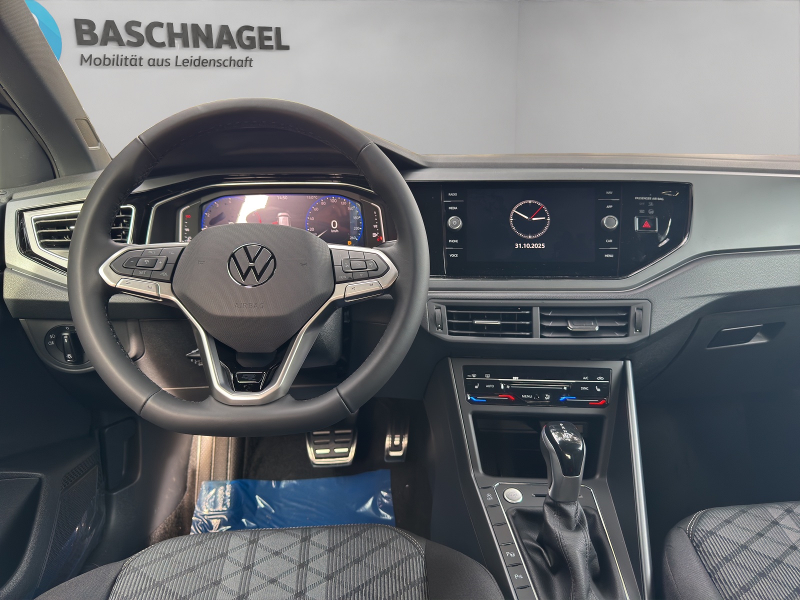 VW Taigo 1.0 TSI R-Line DSG-image-4