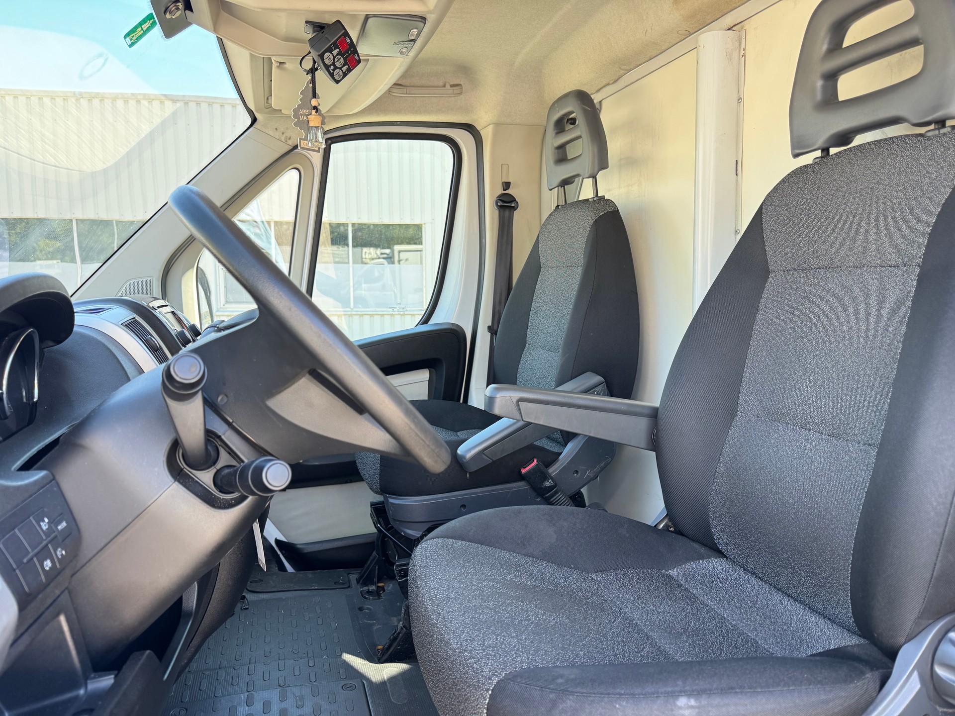 FIAT Ducato 35 2.3 MJ Comfort Matic-image-8
