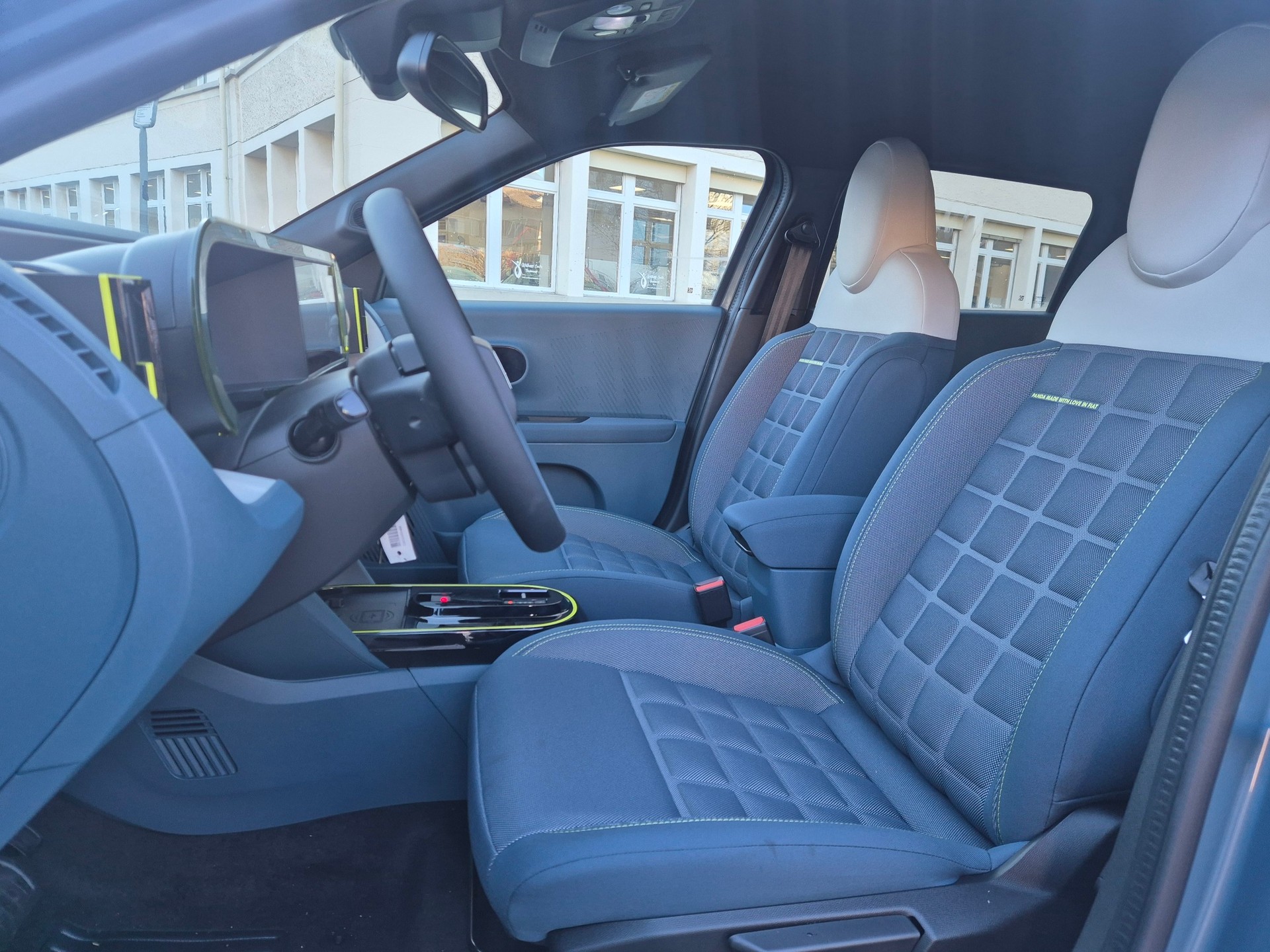 FIAT Grande Panda MHEV La Prima-image-6