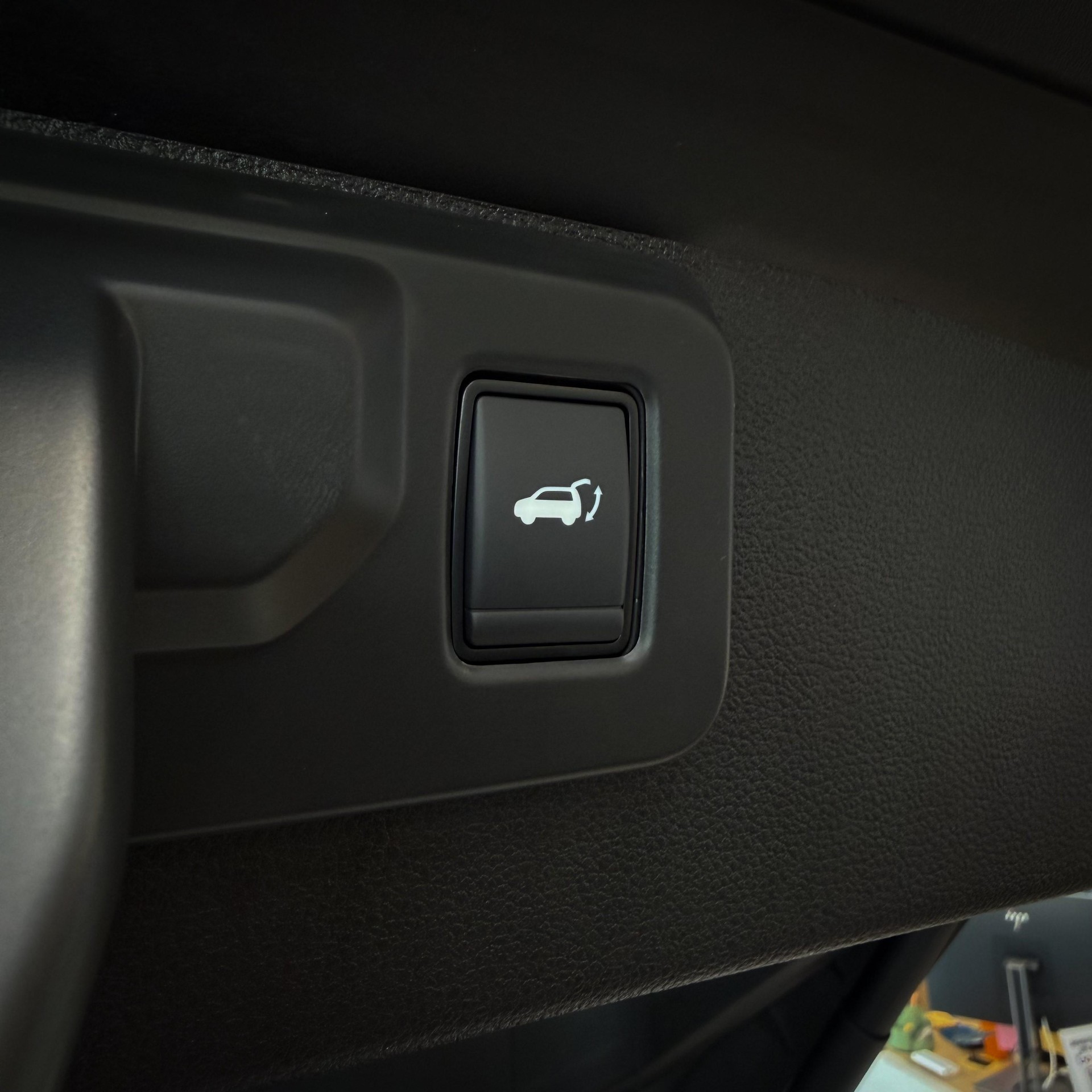 MITSUBISHI Grandis 1.8 HEV Instyle-image-18