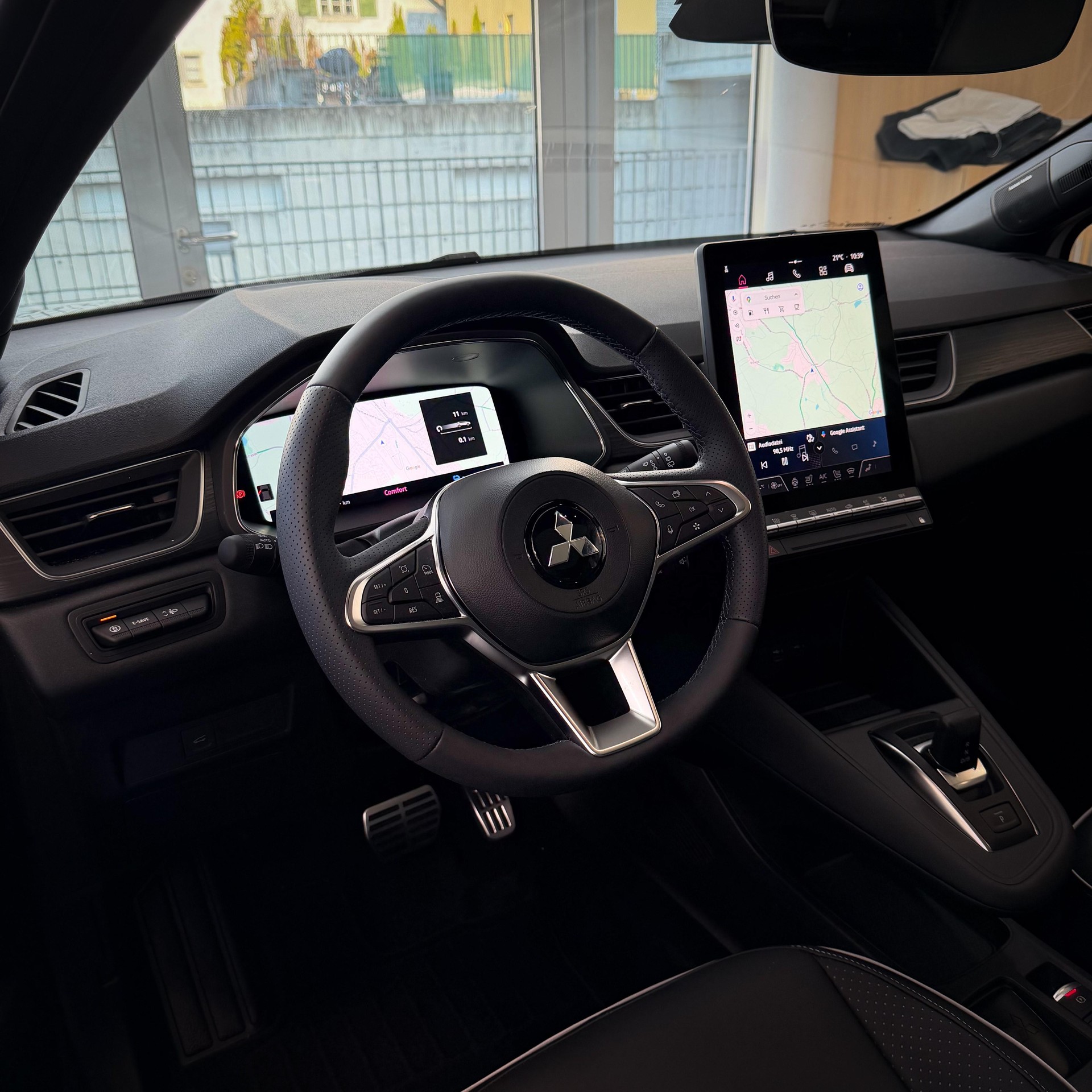 MITSUBISHI Grandis 1.8 HEV Instyle-showroom-element-2