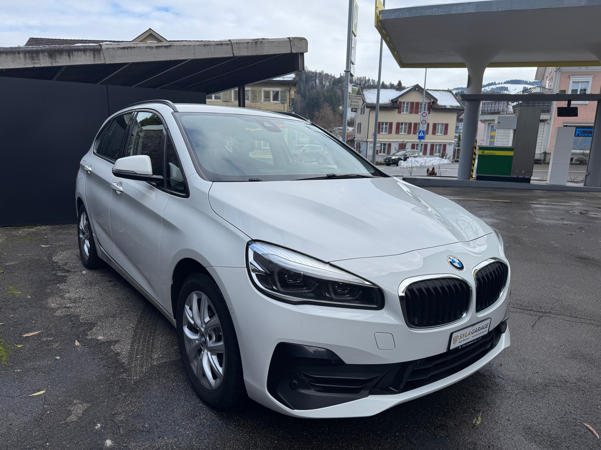 BMW 225xe iPerformance Active Tourer Steptronic Sport Line-image-3