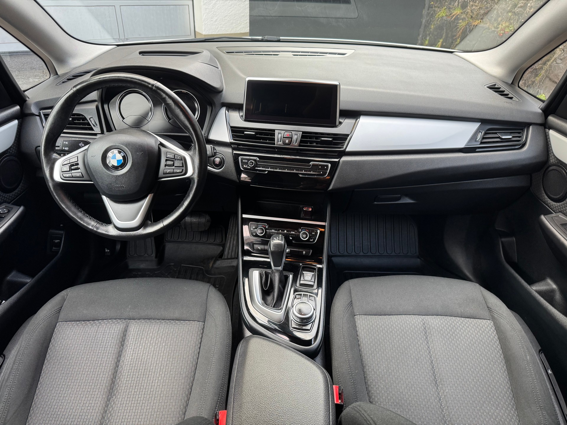 BMW 225xe iPerformance Active Tourer Steptronic Sport Line-image-11