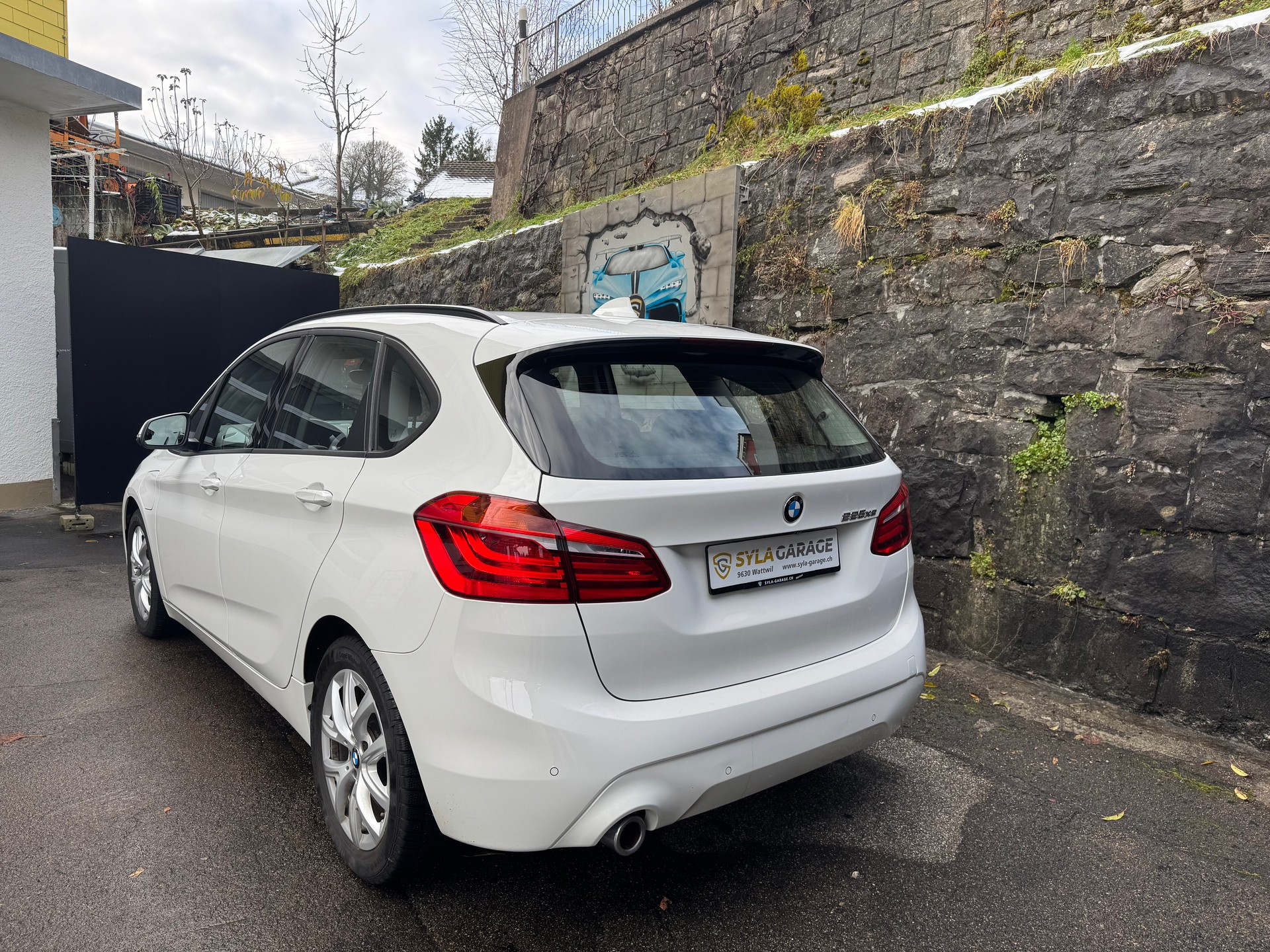 BMW 225xe iPerformance Active Tourer Steptronic Sport Line-image-5
