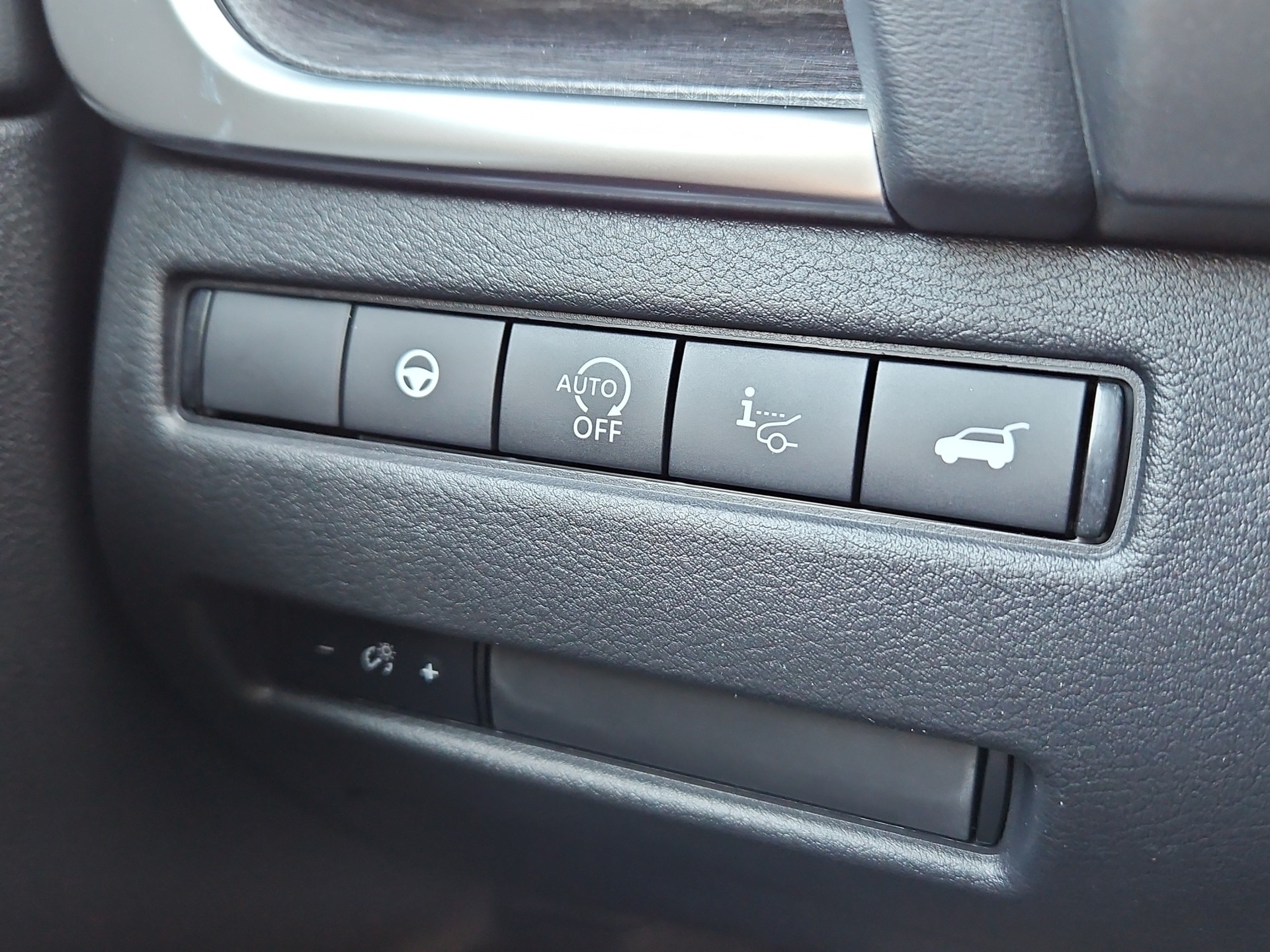NISSAN Qashqai 1.3 MHEV Tekna 4x4-image-17