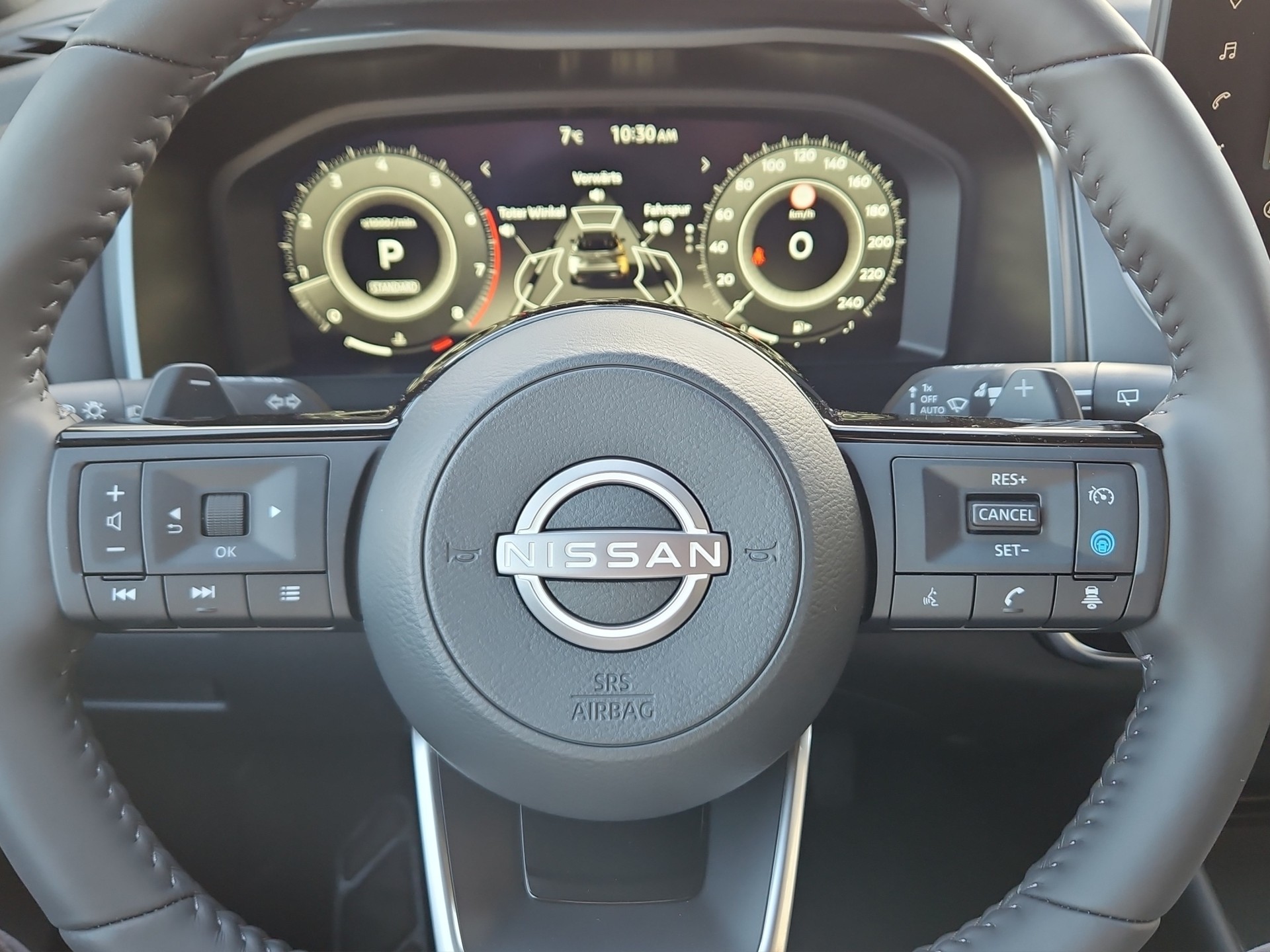 NISSAN Qashqai 1.3 MHEV Tekna 4x4-image-13