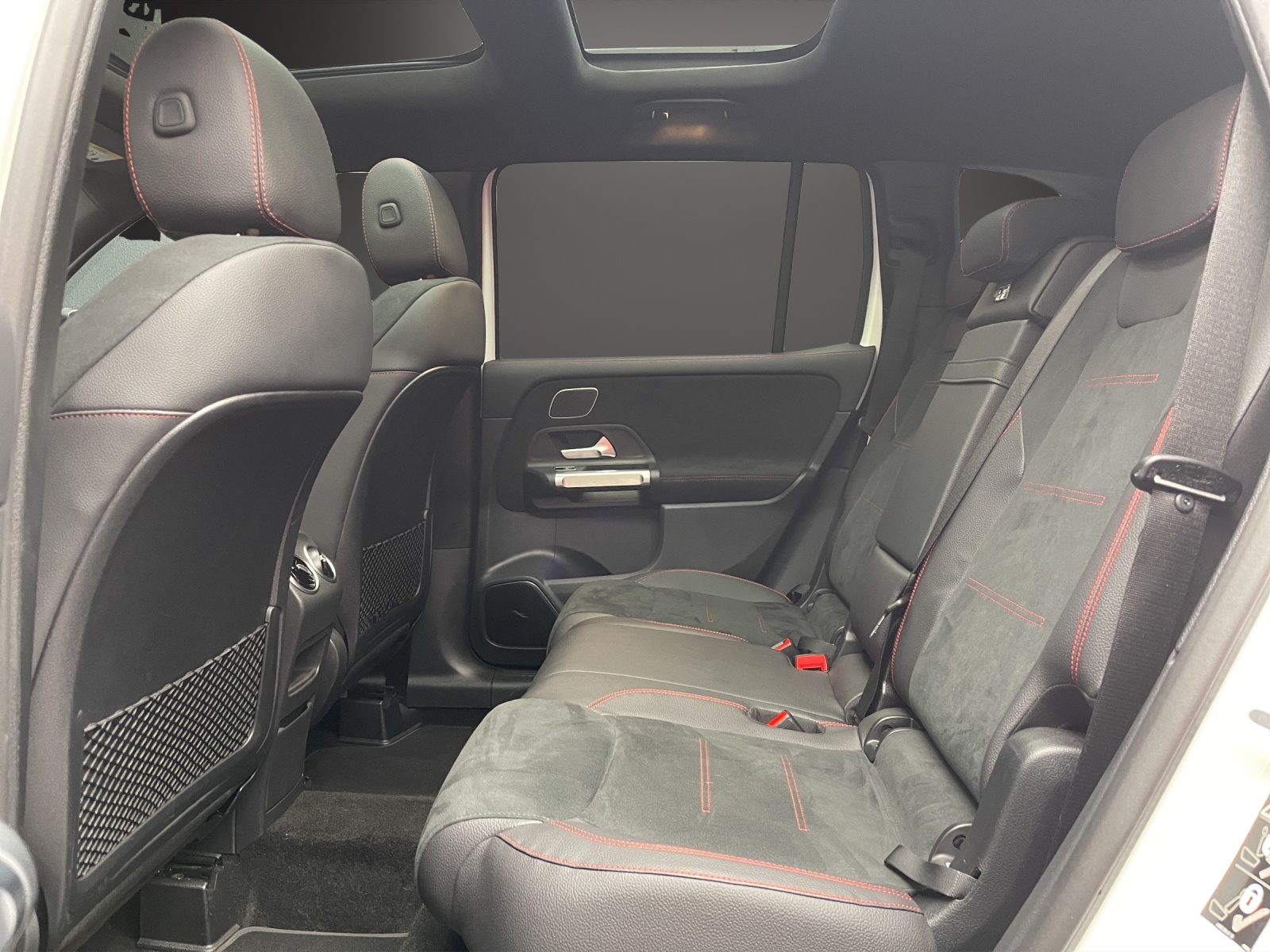 MERCEDES-BENZ GLB AMG 35 4M 8G-Tronic-image-8