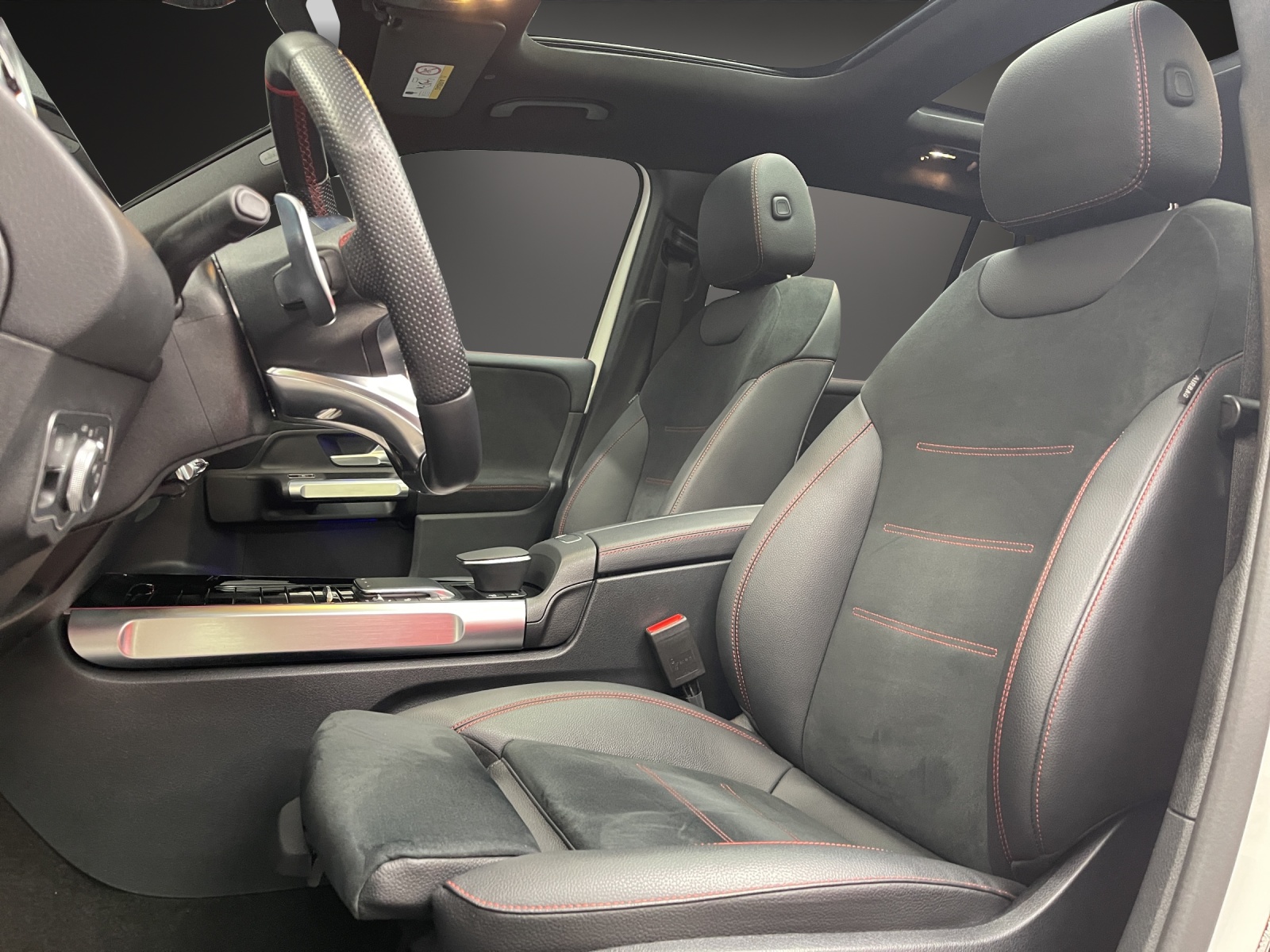MERCEDES-BENZ GLB AMG 35 4M 8G-Tronic-image-7