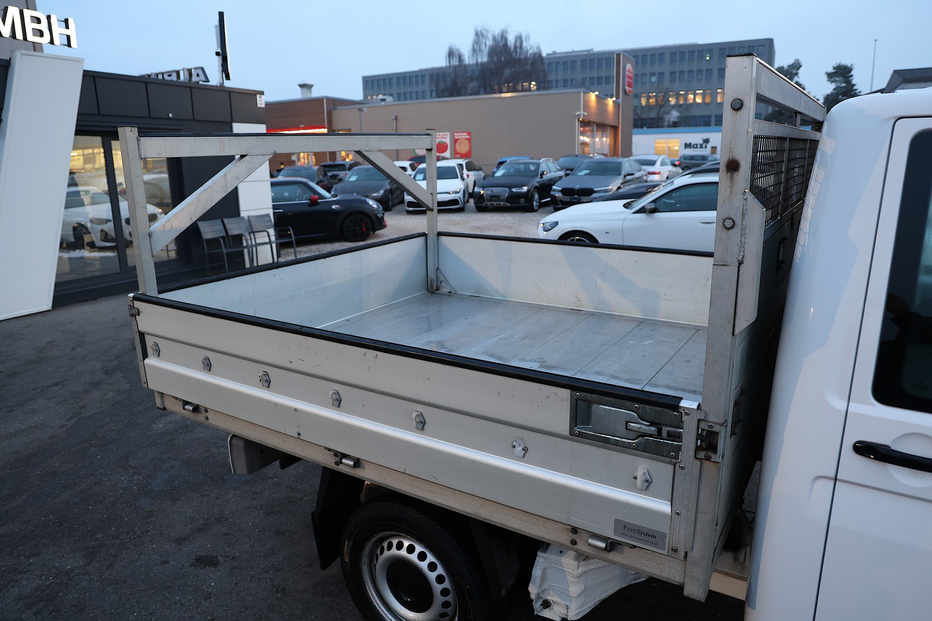VW T5 2.0 TDI-image-7