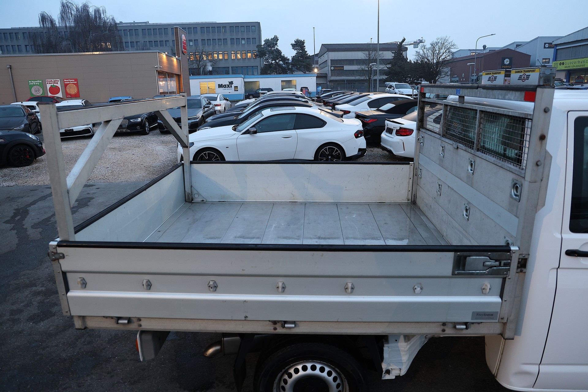 VW T5 2.0 TDI-image-5