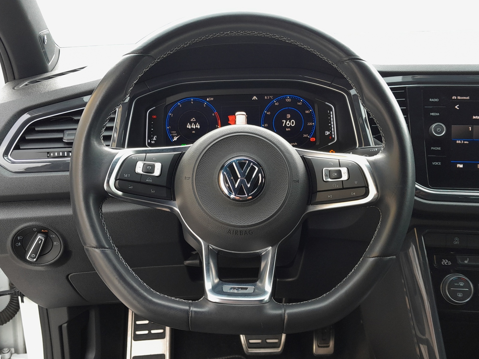 VW T-Roc 2.0 TSI Sport DSG 4Motion-image-9