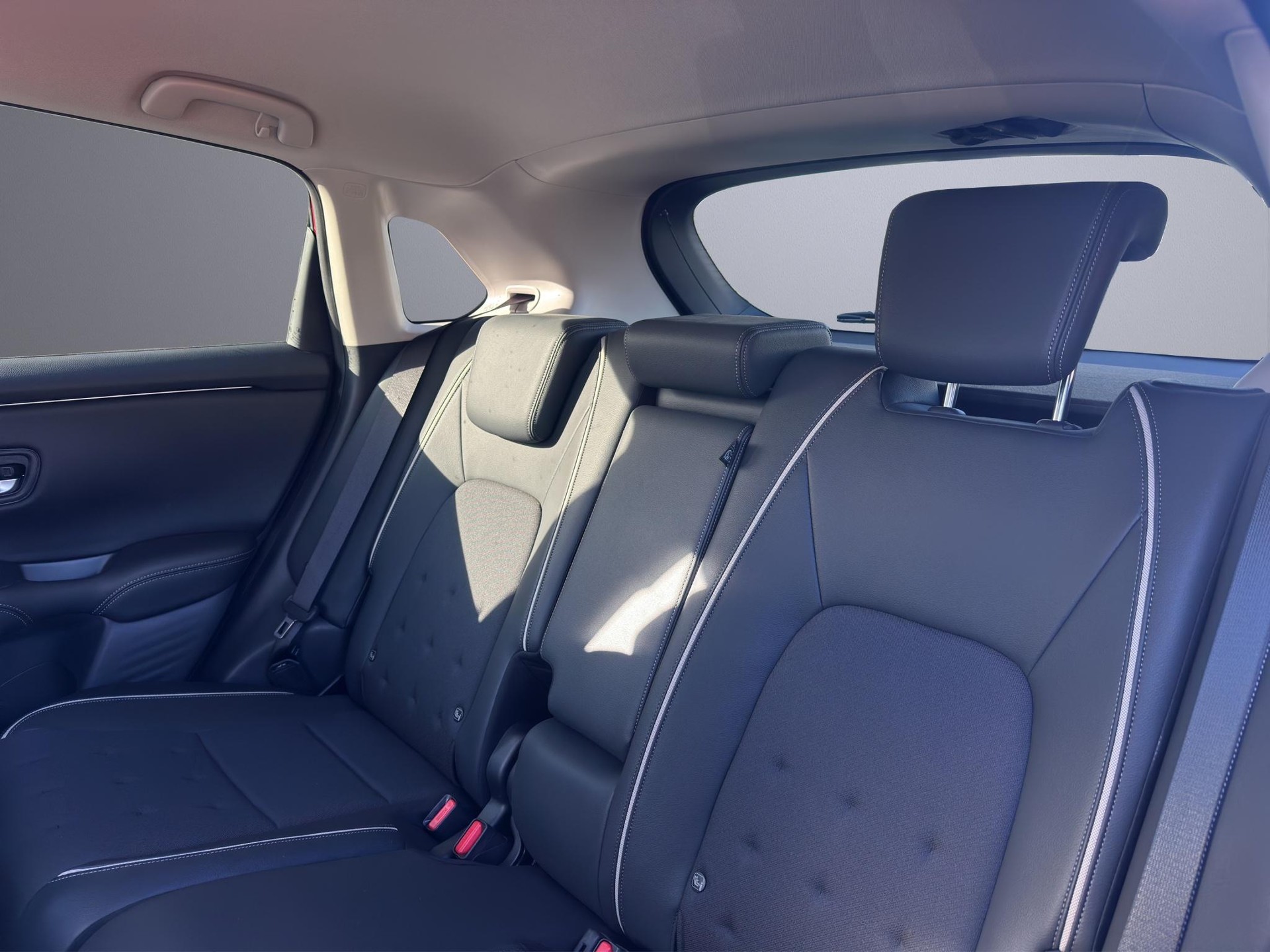 HONDA ZR-V 2.0 i-MMD Sport-image-9