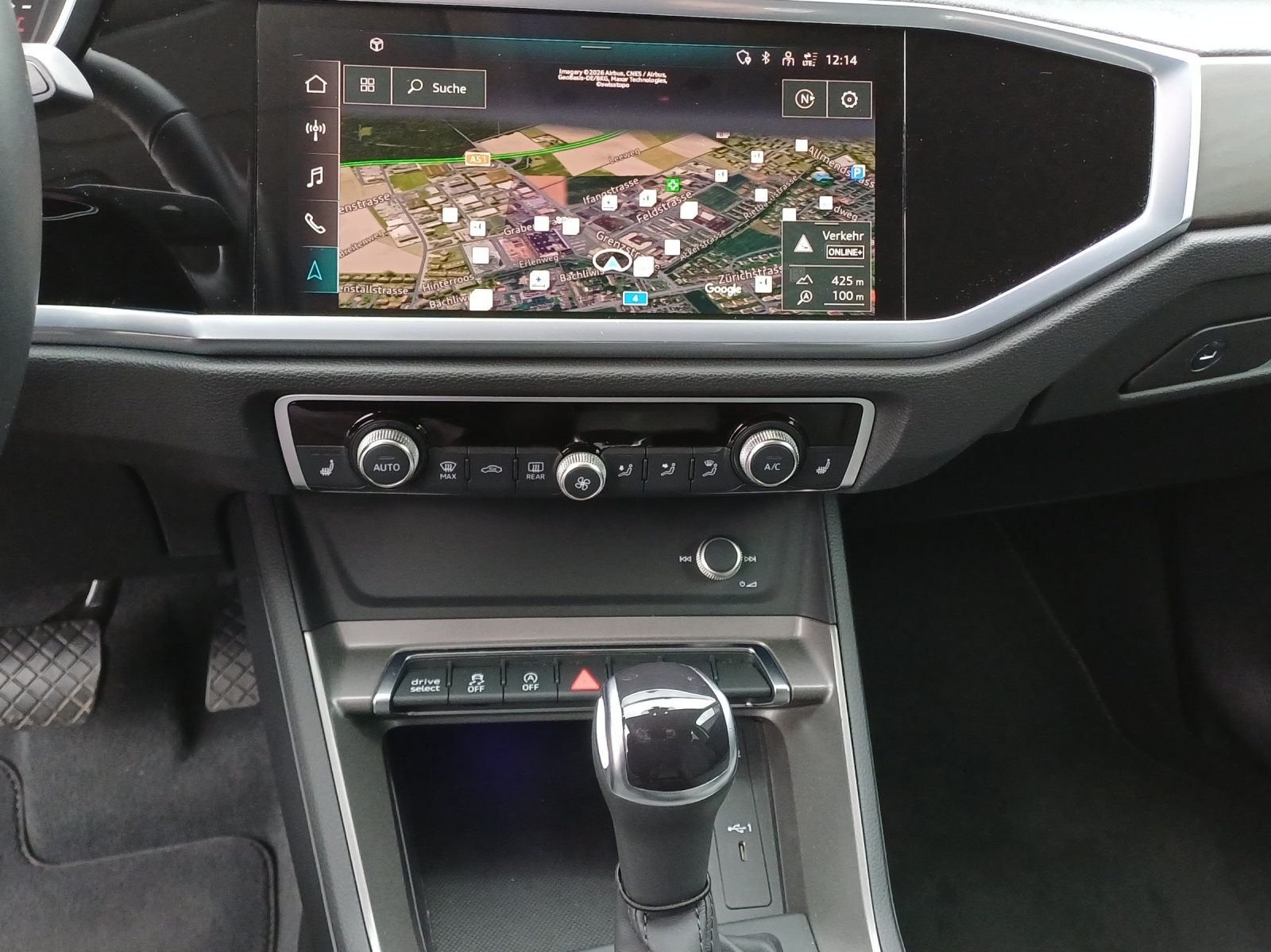 AUDI Q3 Sportback 45 TFSI S line quattro S-tronic-image-10