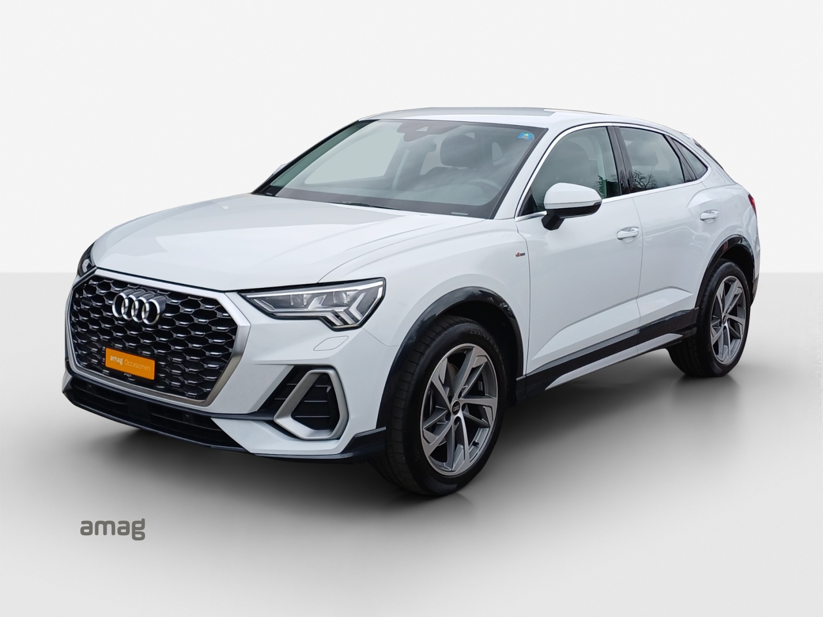 AUDI Q3 Sportback 45 TFSI S line quattro S-tronic-image-0