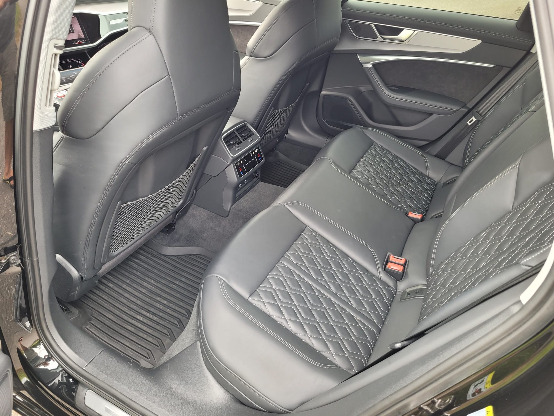 AUDI S6 Avant 3.0 TDI quattro tiptronic-image-5