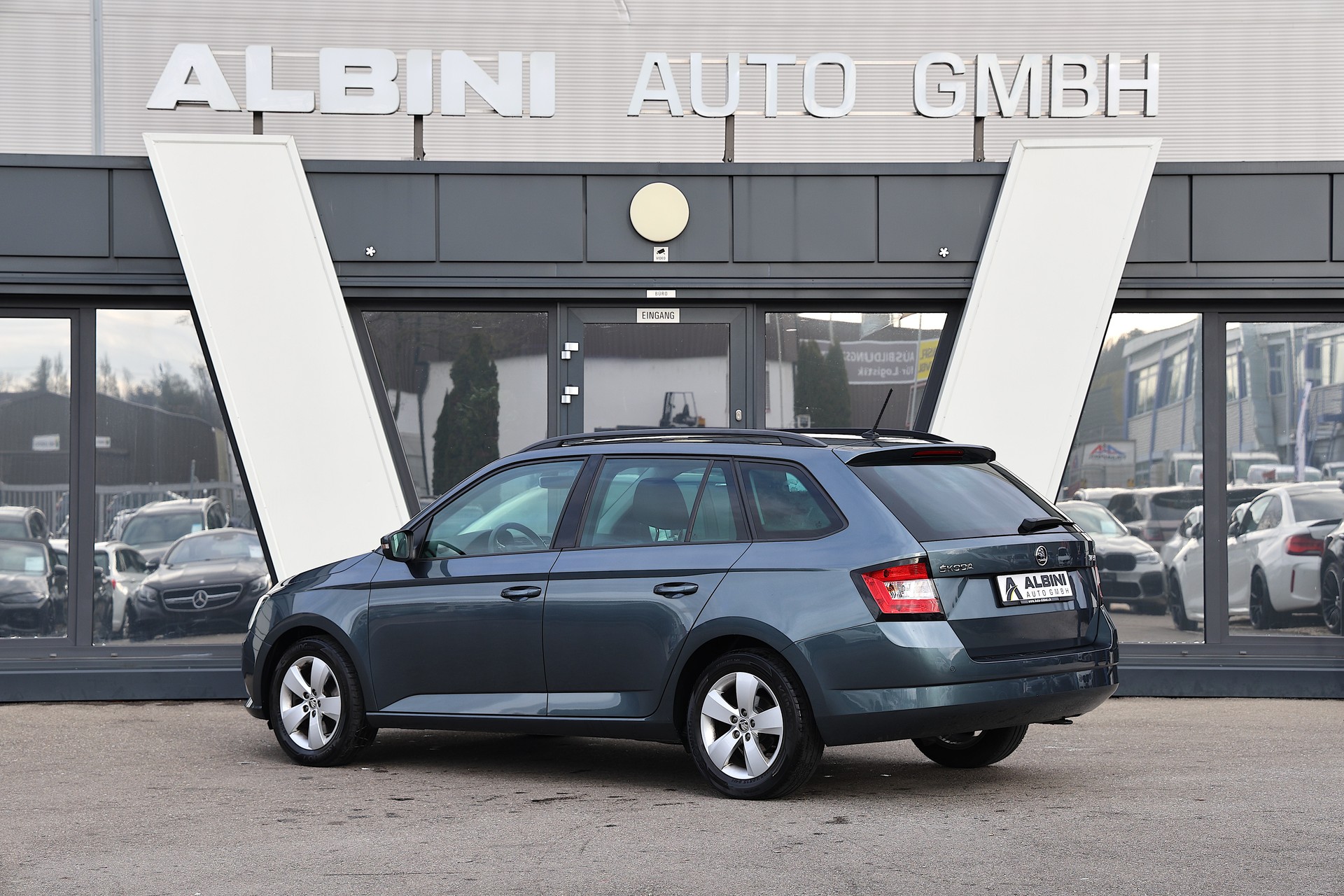 SKODA Fabia 1.0 TSI Ambition-image-3
