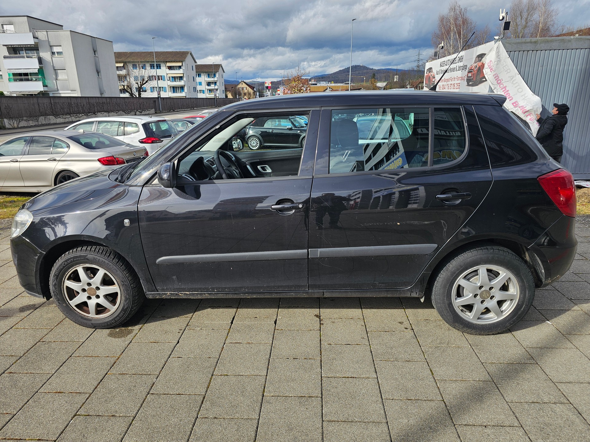 SKODA Fabia 1.2 Entry-image-6