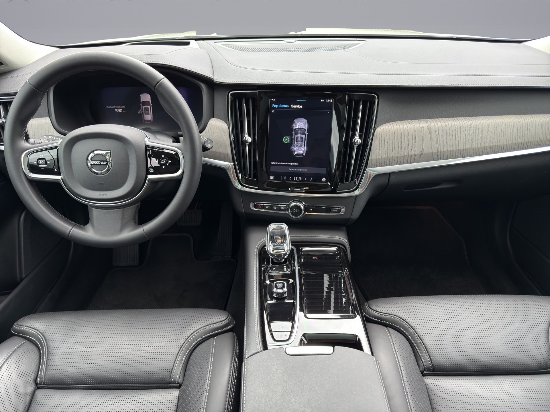 VOLVO V90 2.0 T8 TE Ultimate Dark eAWD-image-13