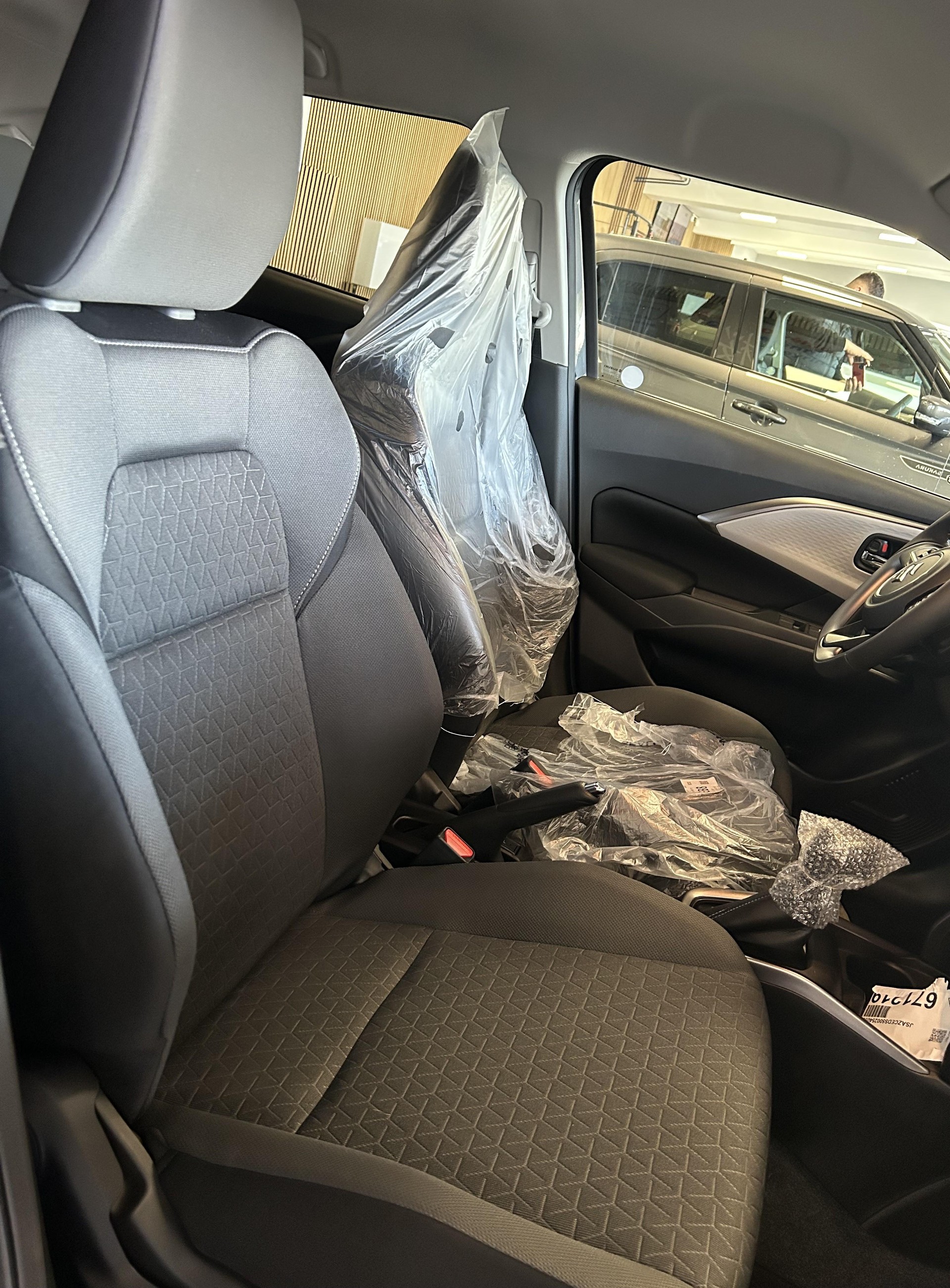 SUZUKI Swift 1.2 Sakura Top Hybrid-image-13