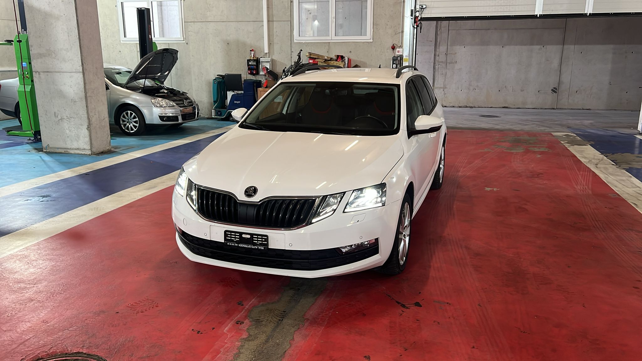 Car photo