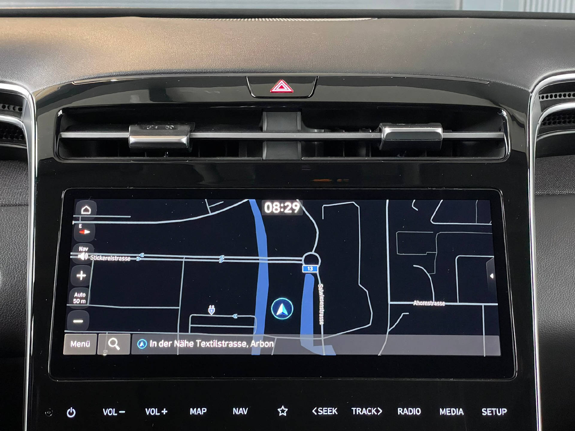 HYUNDAI Tucson 1.6 T-GDi PHEV Amplia 4WD-image-13