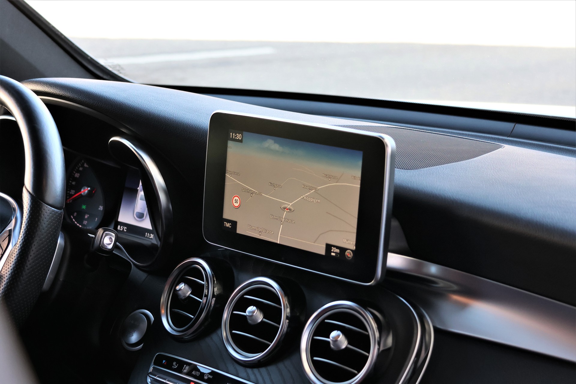 MERCEDES-BENZ GLC Coupé 350 d AMG Line 4Matic 9G-Tronic (CH)-image-18