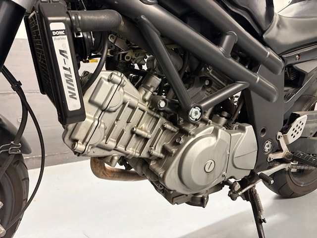 HYOSUNG Comet 650-image-8