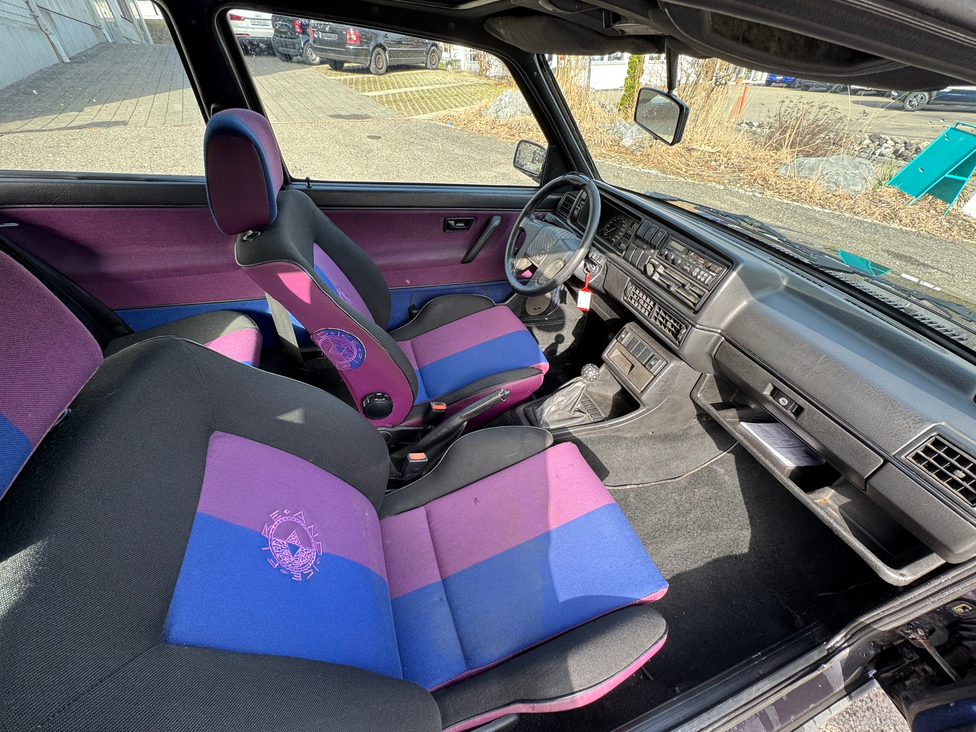 VW Golf 1800 GTI G60 Fire and Ice-image-12