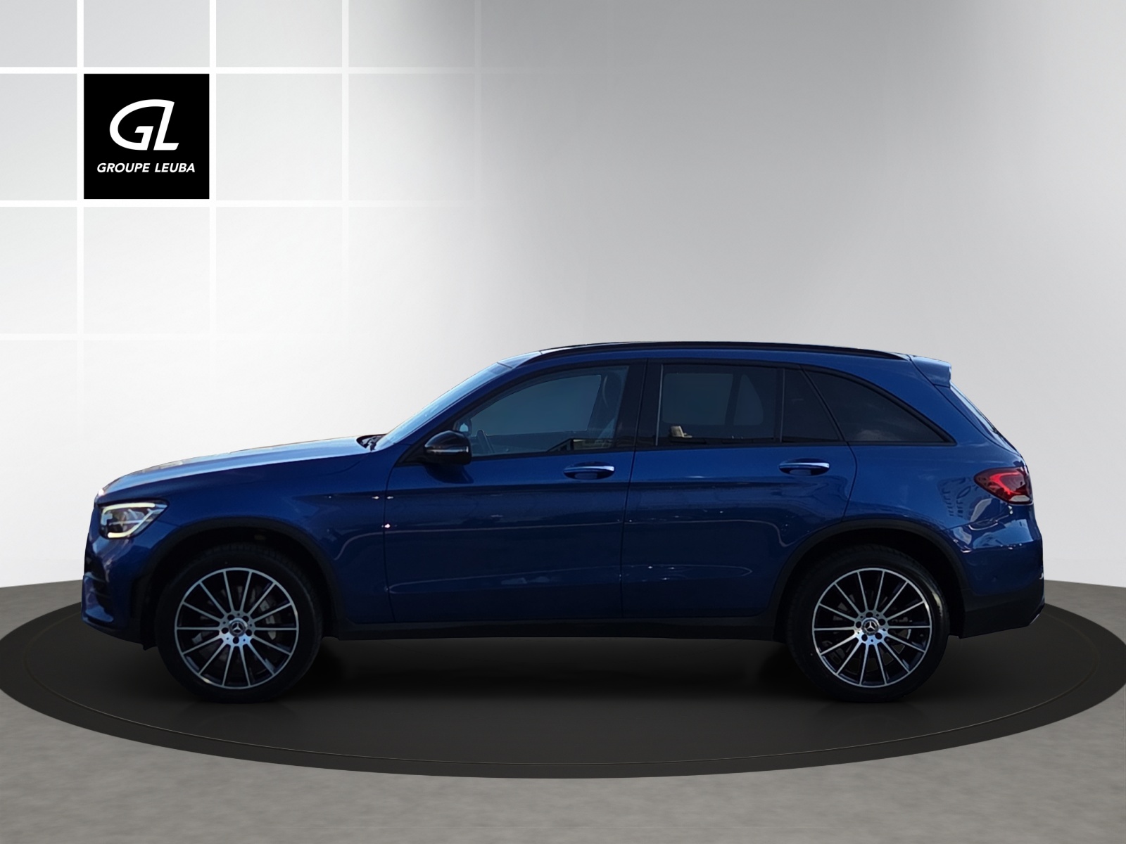 MERCEDES-BENZ GLC 300 de AMG Line Plus 4Matic 9G-Tronic-image-2