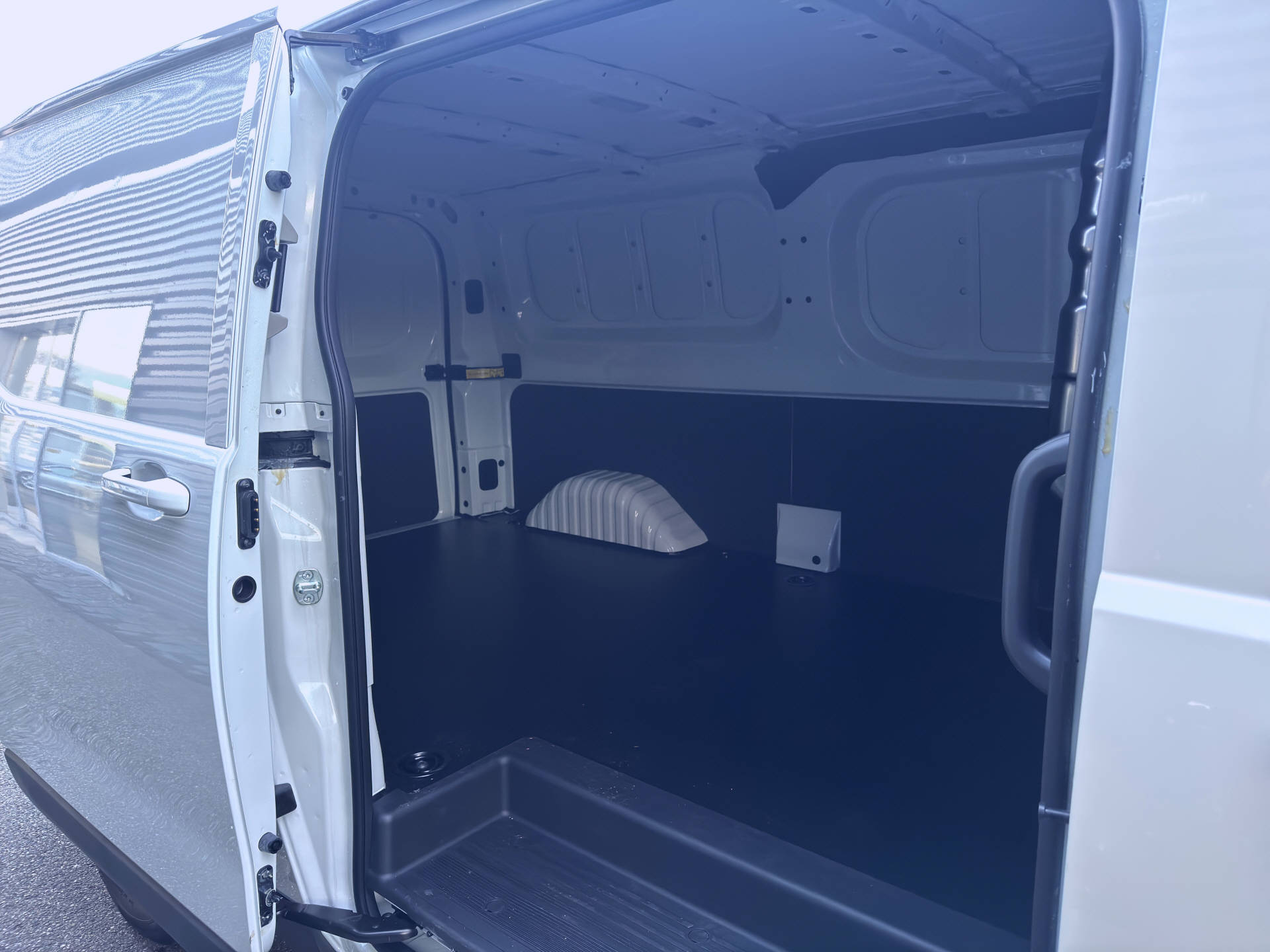 MAXUS eDeliver 7 Kaw. L2 E-Motor 77kWh-image-7