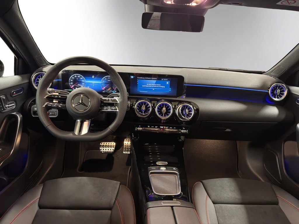 Image MERCEDES-BENZ A-200 A 200 Night Star 7G-DCT