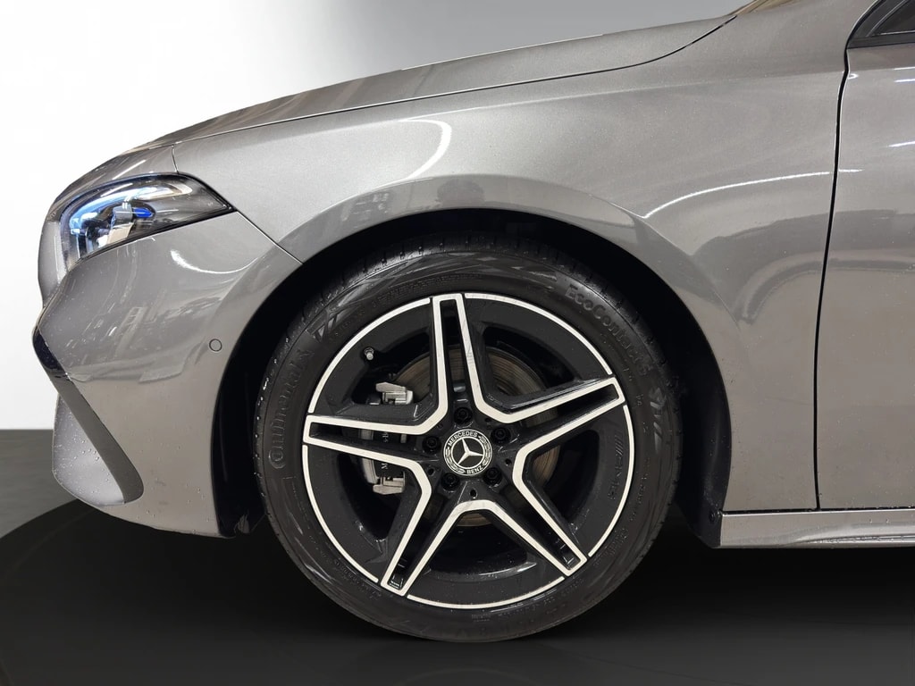 Image MERCEDES-BENZ A-200 A 200 Night Star 7G-DCT