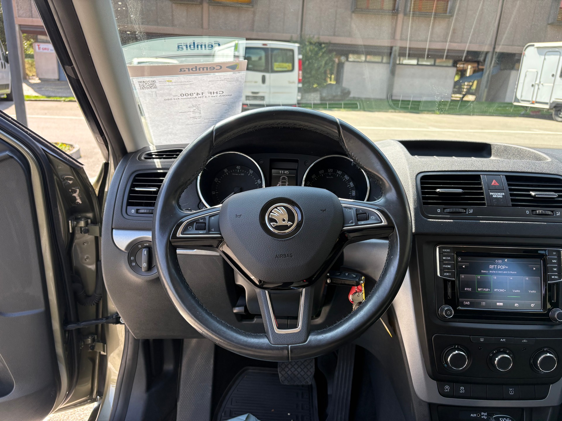 SKODA Yeti 1.4 TSI Ambition 4x4 DSG-image-9