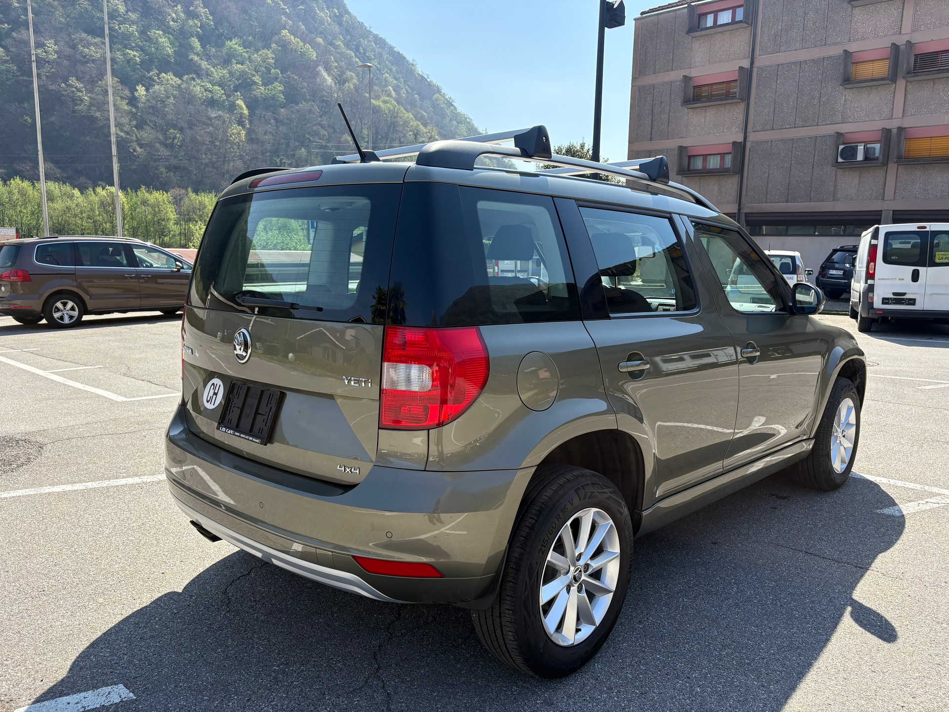 SKODA Yeti 1.4 TSI Ambition 4x4 DSG-image-5
