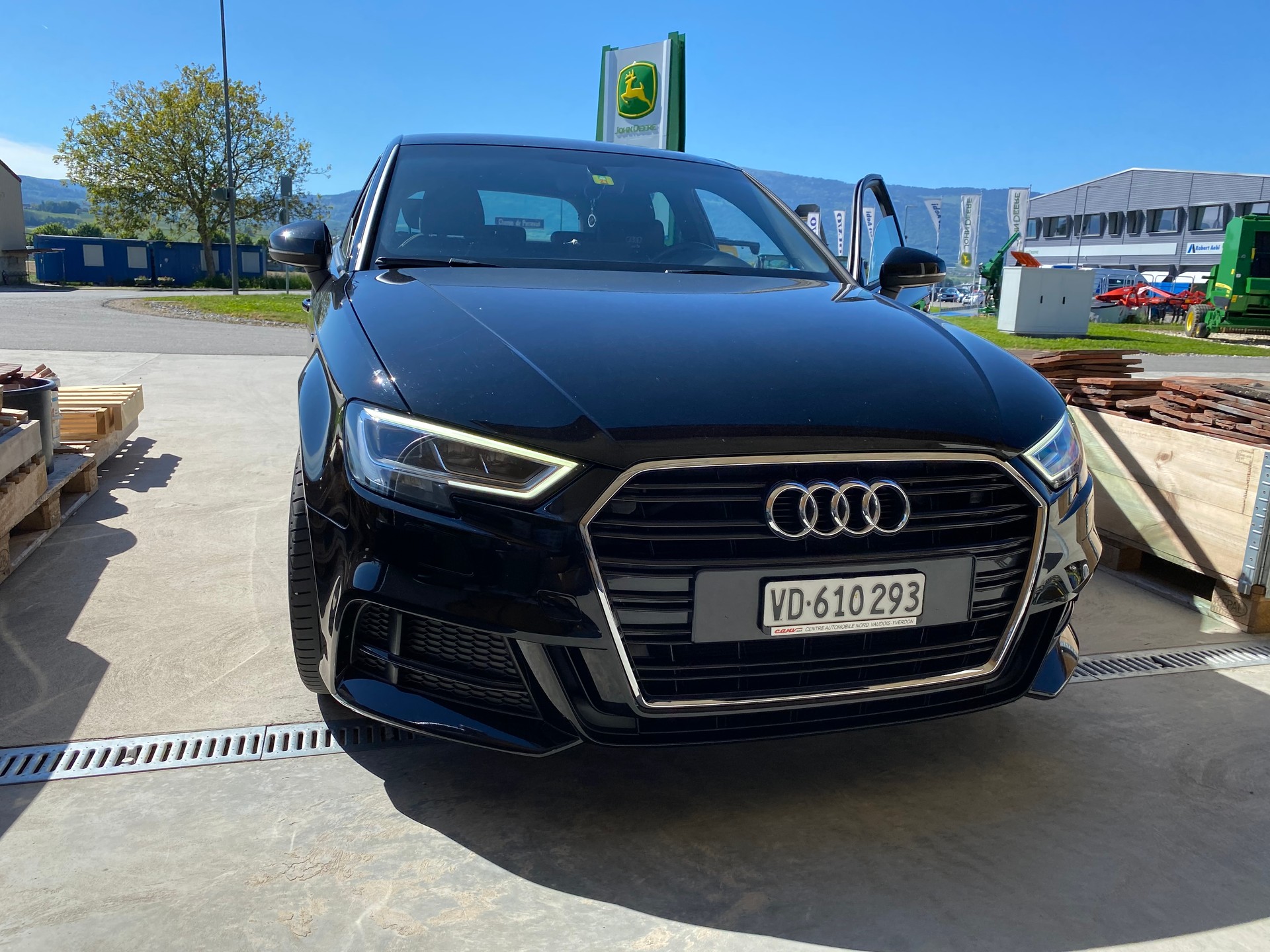 AUDI A3 Sportback 35 TFSI-image-2