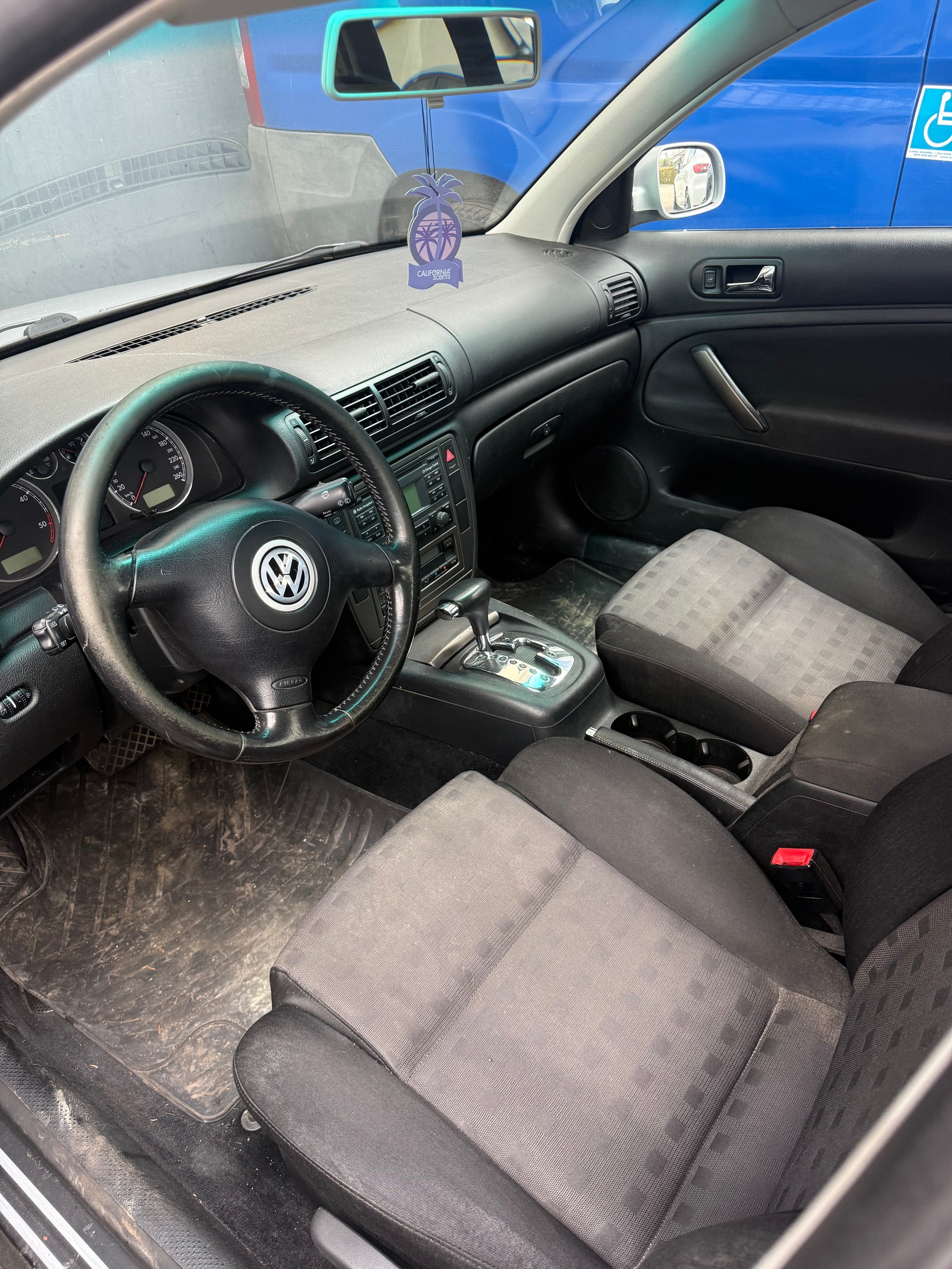 VW Passat Variant 1.9 TDI Comfortline-image-6