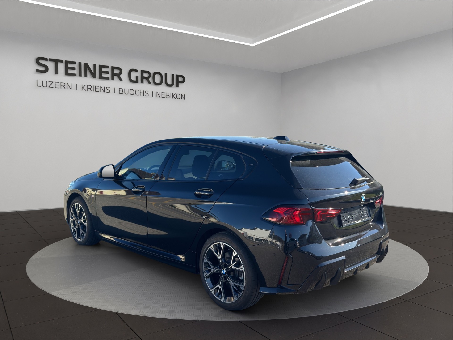 BMW 123 xDrive M Sport Steptronic-image-6