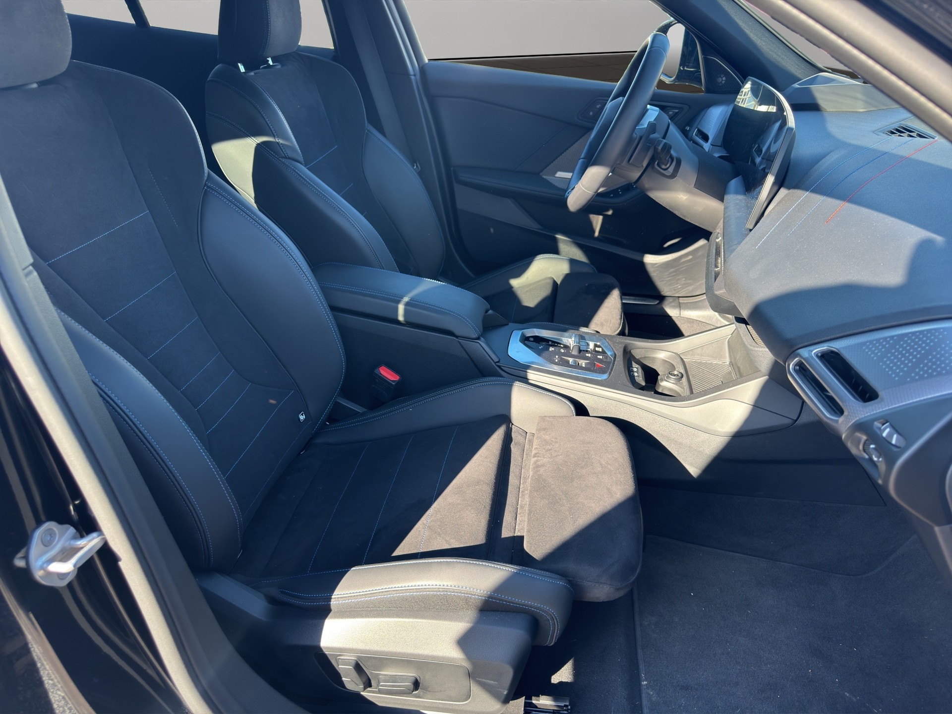 BMW 123 xDrive M Sport Steptronic-image-18