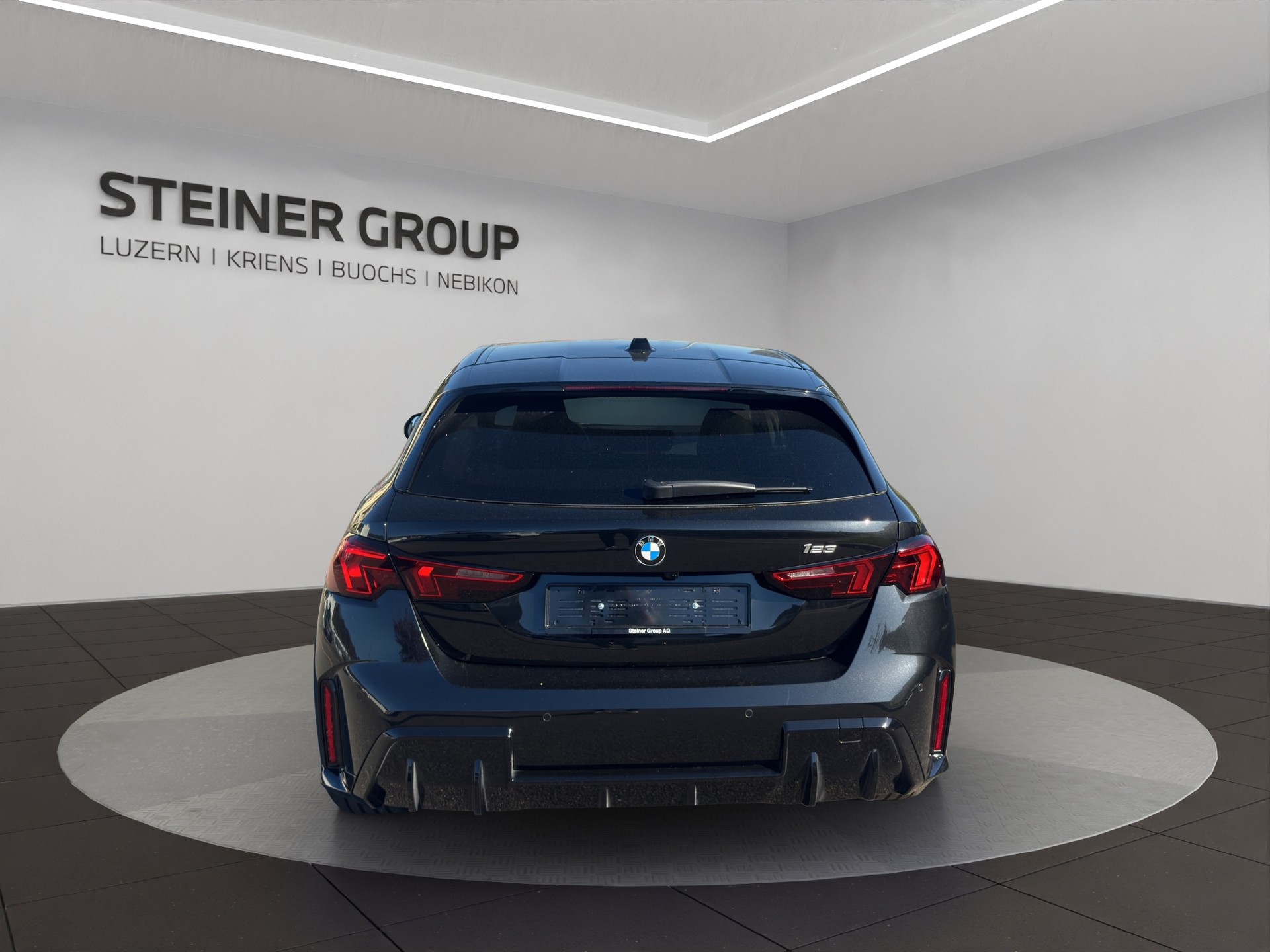BMW 123 xDrive M Sport Steptronic-image-5