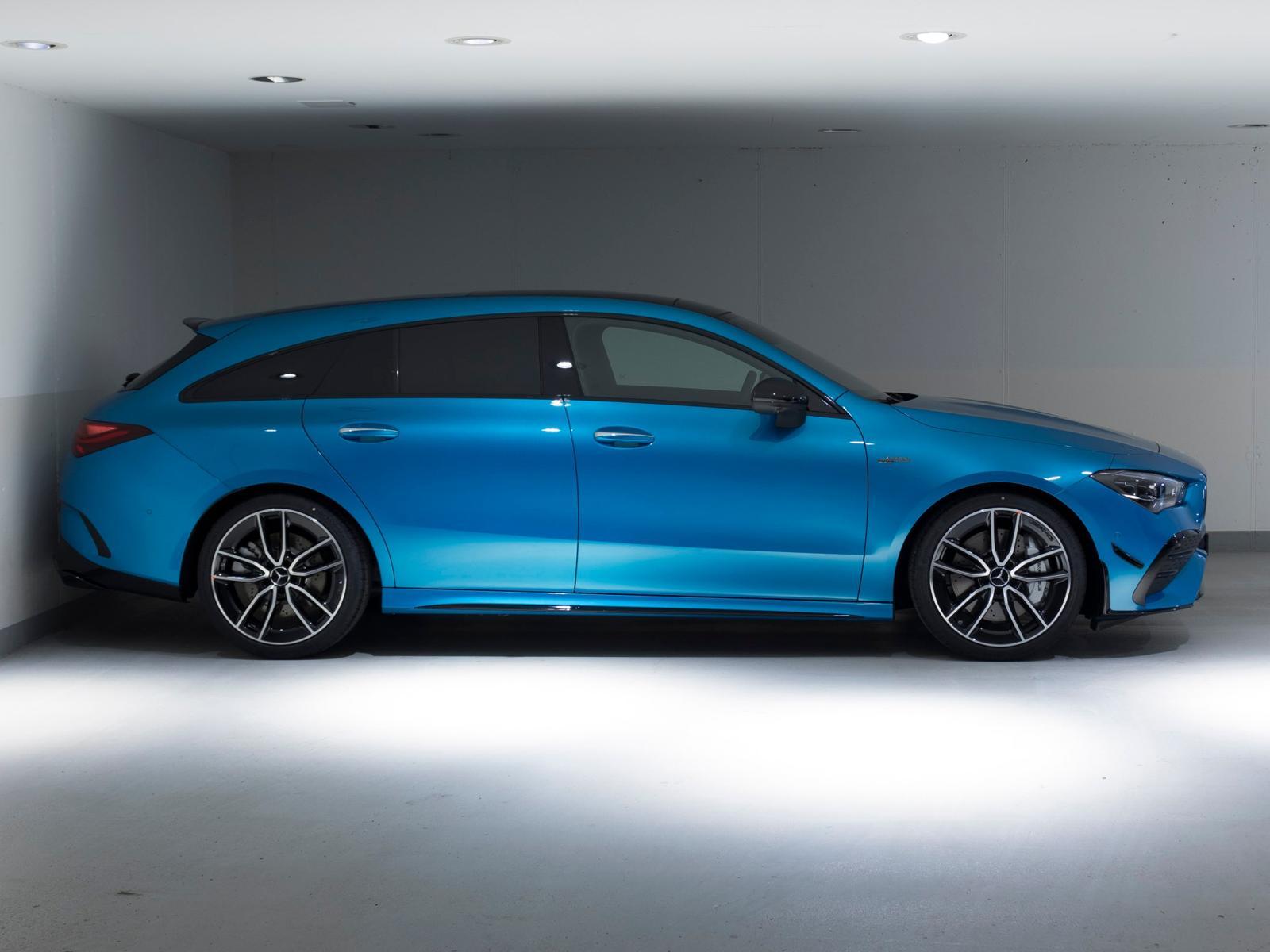 MERCEDES-BENZ CLA 35 AMG 4MATIC Shooting Brake-image-1