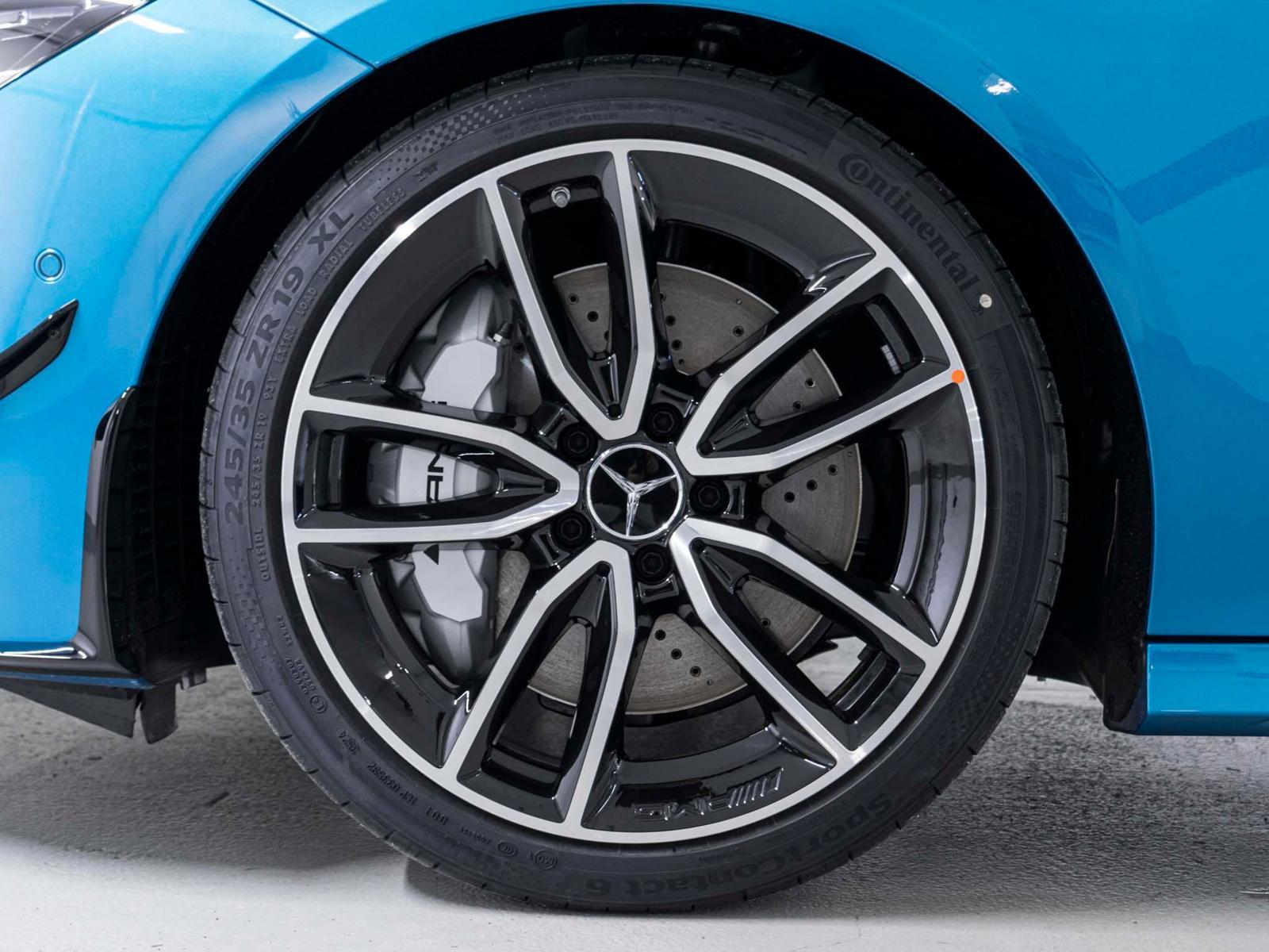 MERCEDES-BENZ CLA 35 AMG 4MATIC Shooting Brake-image-14
