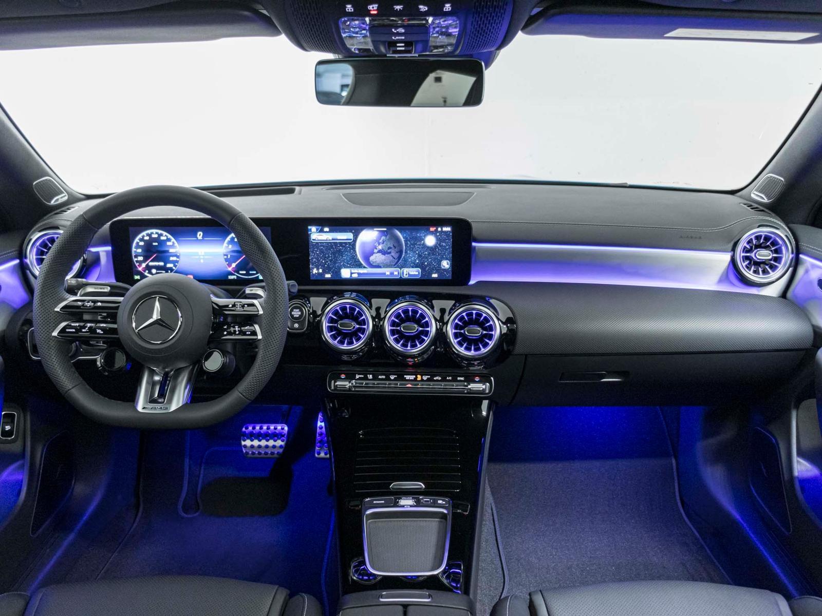 MERCEDES-BENZ CLA 35 AMG 4MATIC Shooting Brake-image-11