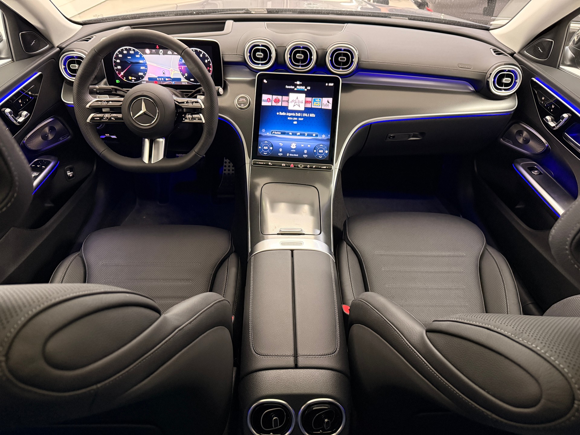 MERCEDES-BENZ C 300 4MATIC Limousine-image-7