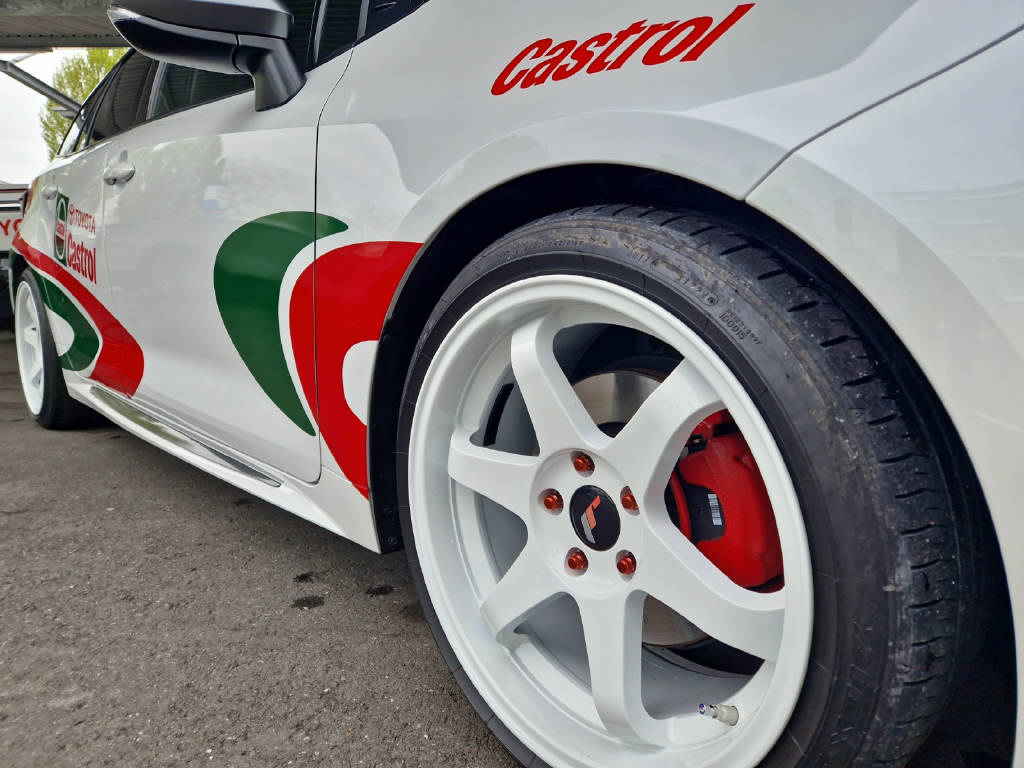 TOYOTA Corolla Touring Sports 2.0 HSD GR Sport-image-16
