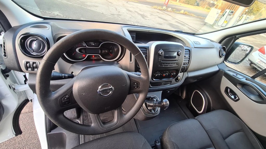 NISSAN NV300 dCi 125 2.9 L2H1 Comfort ** L2 H1 **3-Plätzer ** RF-Kamera ** Anh-Kupplung ** Werkstatt-Einrichtung ** Frisch Ab MFK-image-11