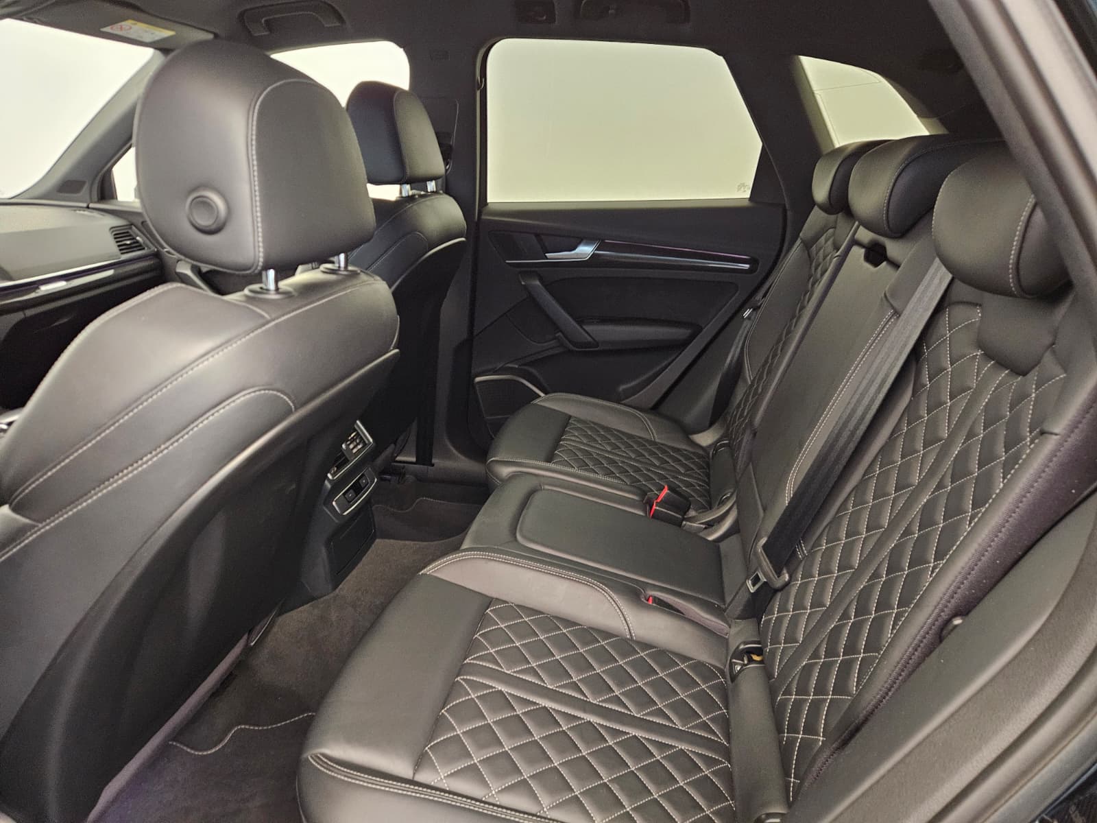 AUDI SQ5 3.0 TFSI quattro S-tronic-image-12