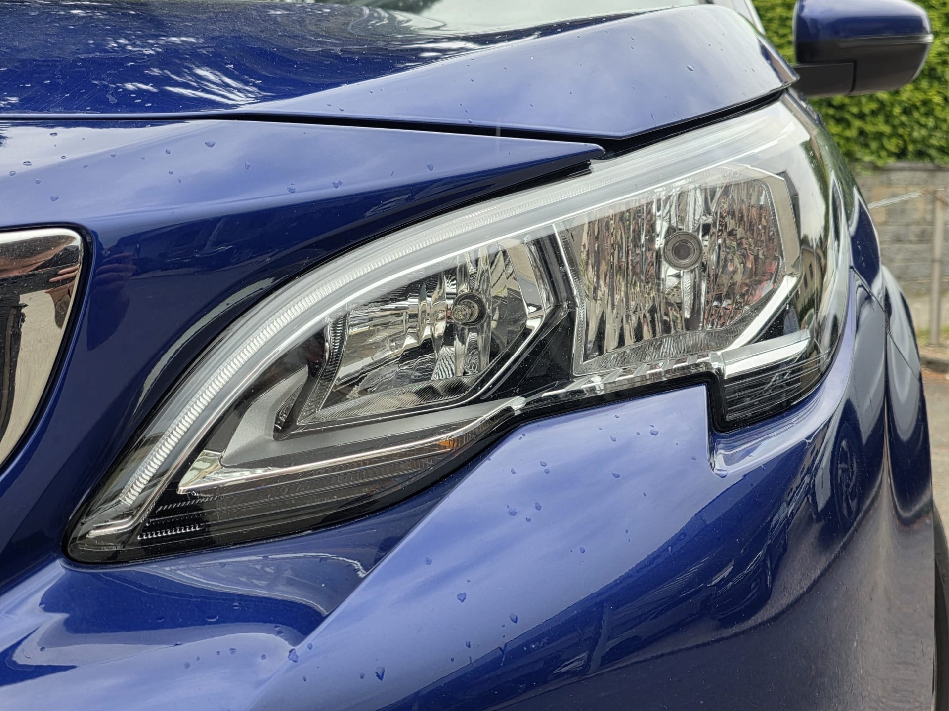 PEUGEOT 3008 1.5 BlueHDi Allure EAT-image-11