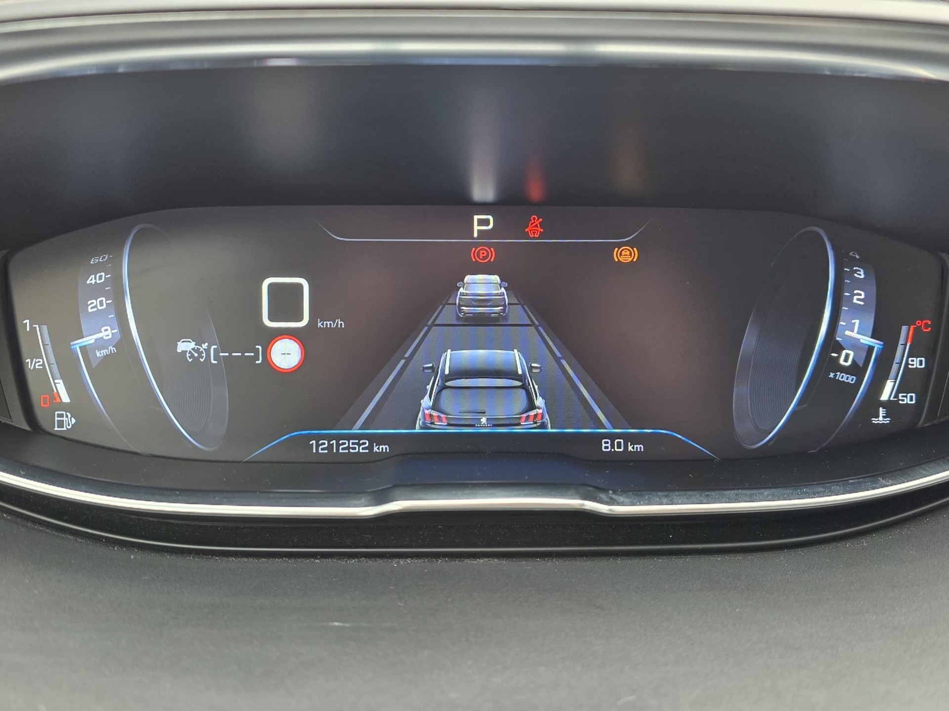PEUGEOT 3008 1.5 BlueHDi Allure EAT-image-9