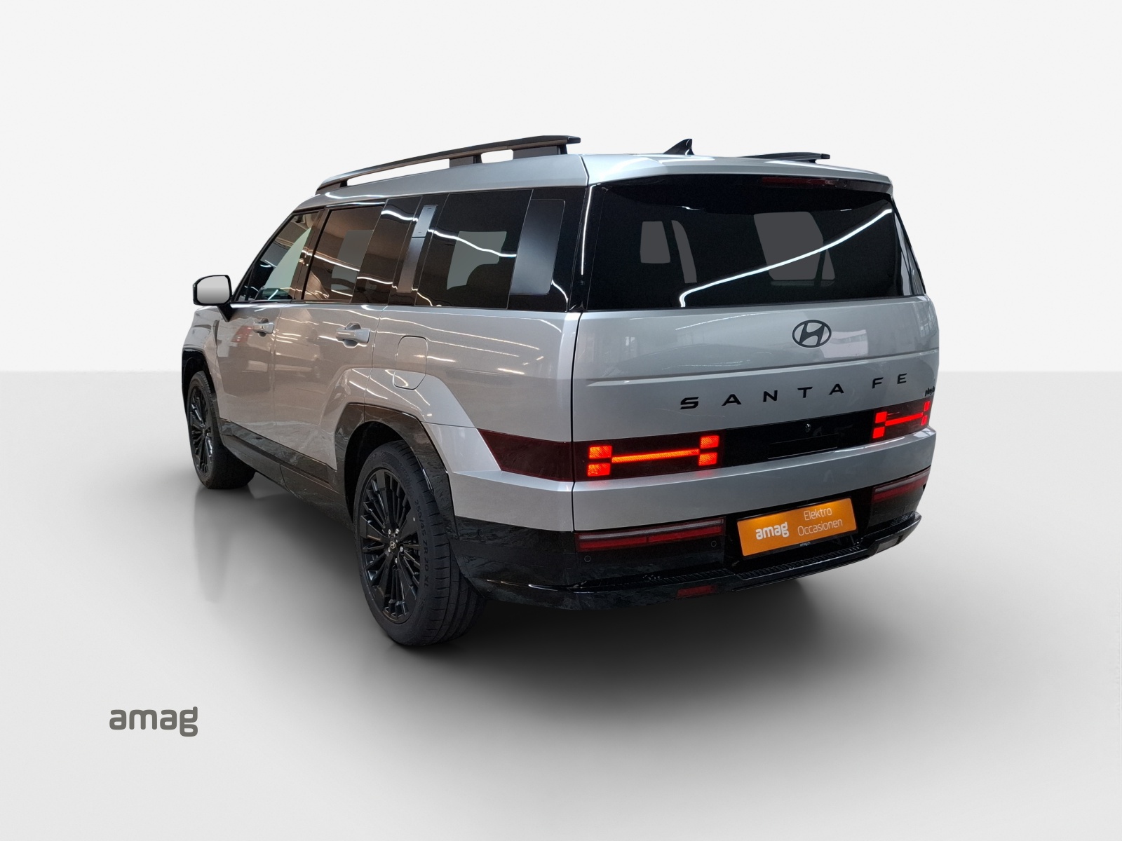 HYUNDAI Santa Fe 1.6 T-GDi HEV Swiss Edition 4WD Automatic-image-2